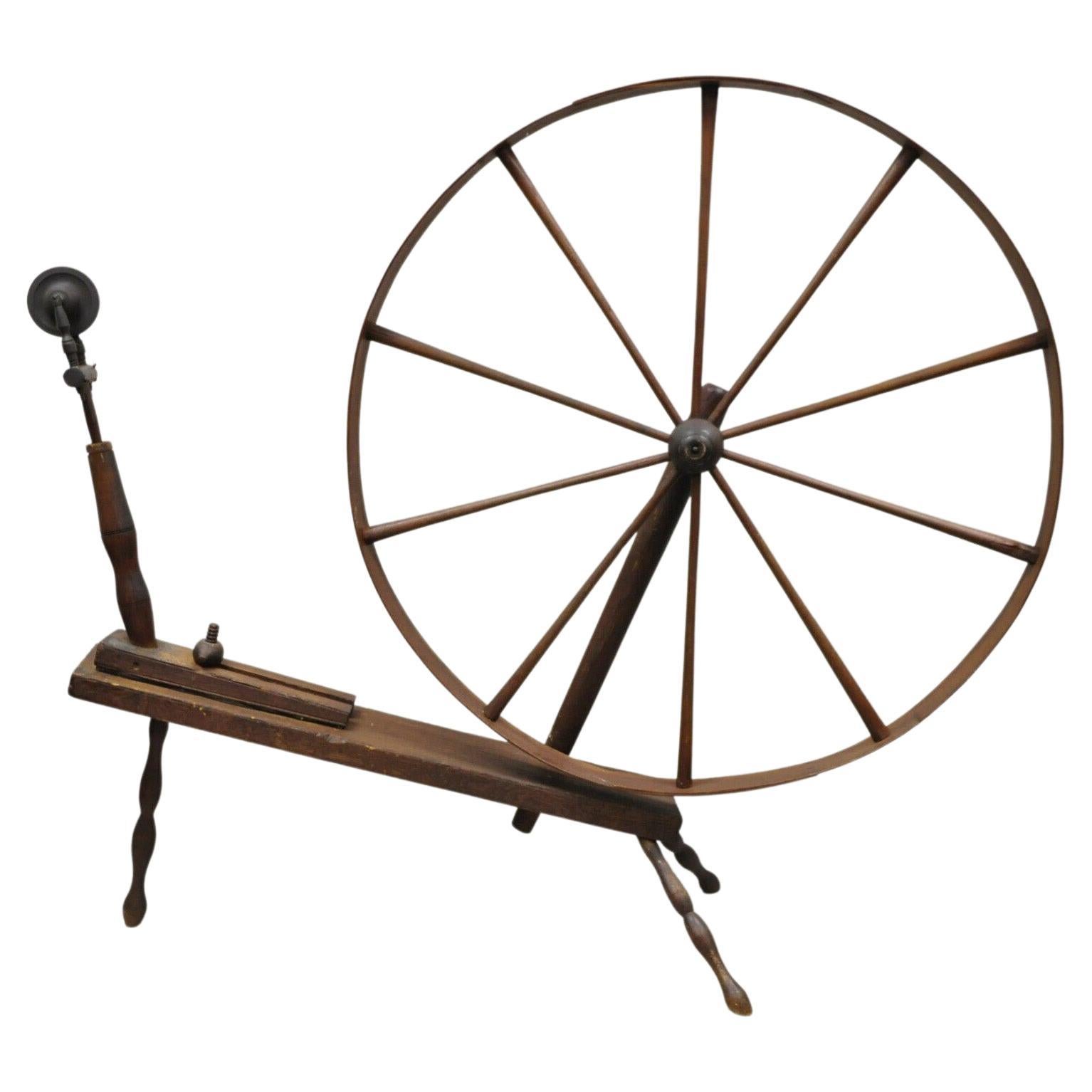 Antique American Primitive Colonial Wooden Country Spinning Wheel For Sale