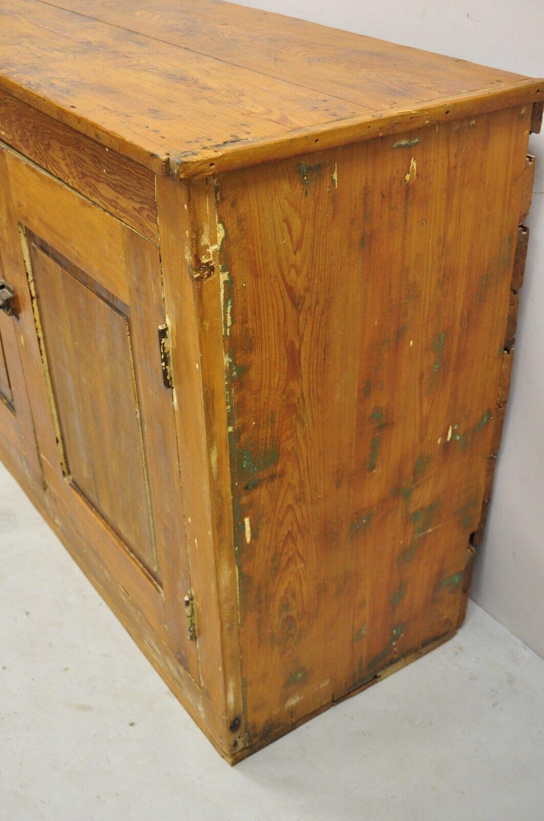19th Century Antique American Primitive Country Pine Wood 2 Door Cupboard Hutch Cabinet For Sale