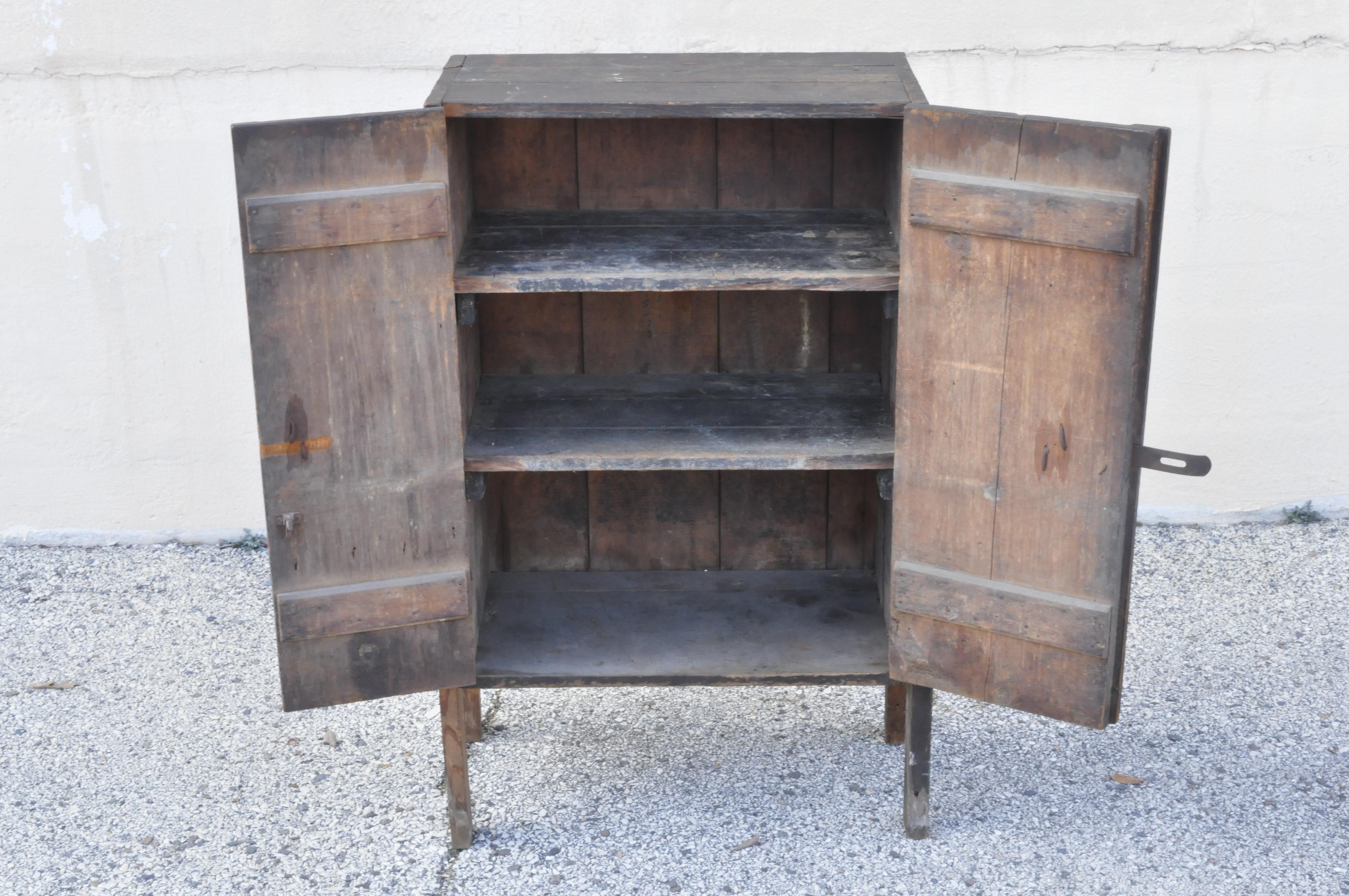North American Antique American Primitive Distressed Wood 2-Door Storage Tool Cabinet Cupboard
