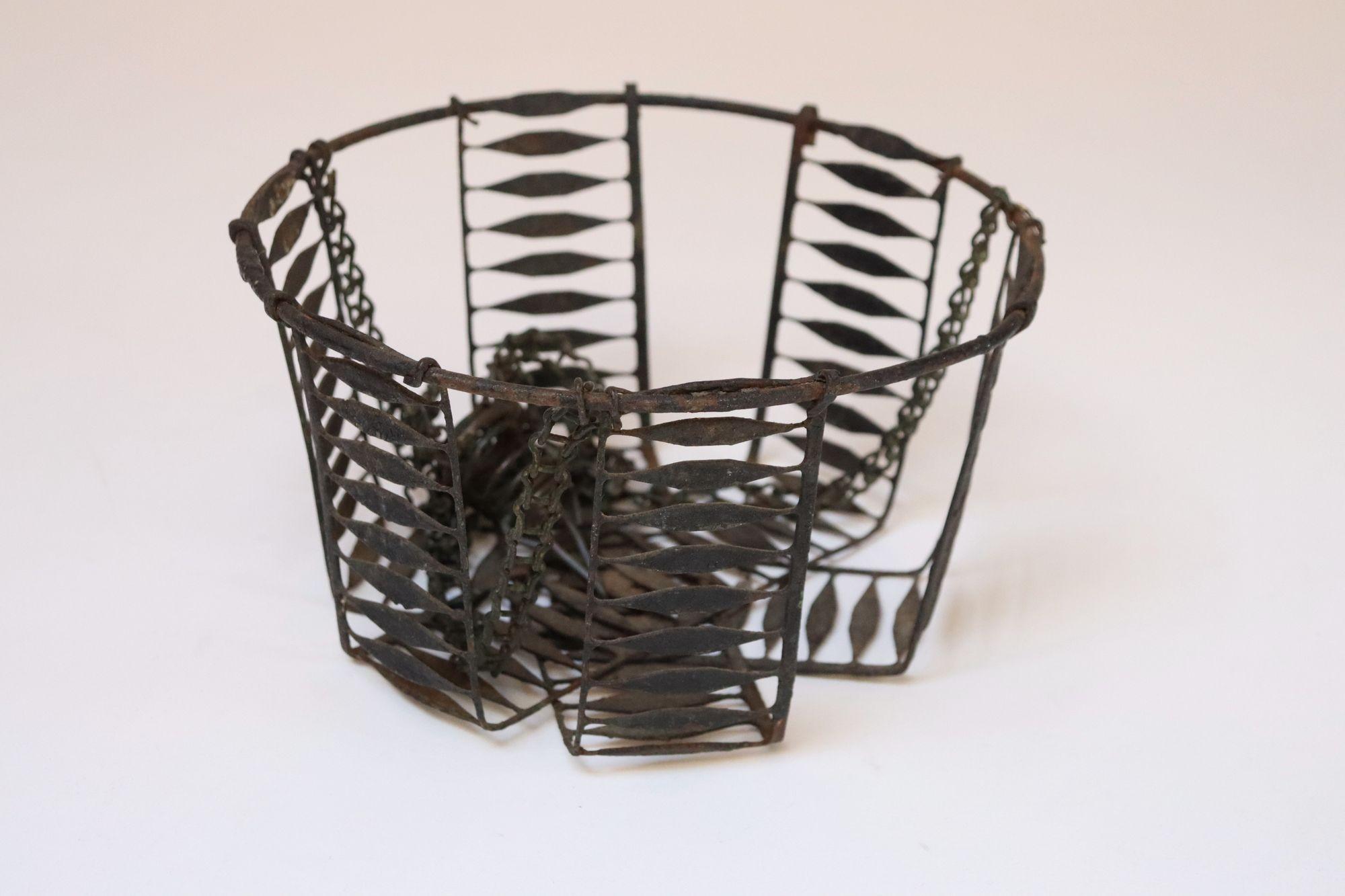 Antique American Primitive Hanging Wire Egg Basket / Planter For Sale 1