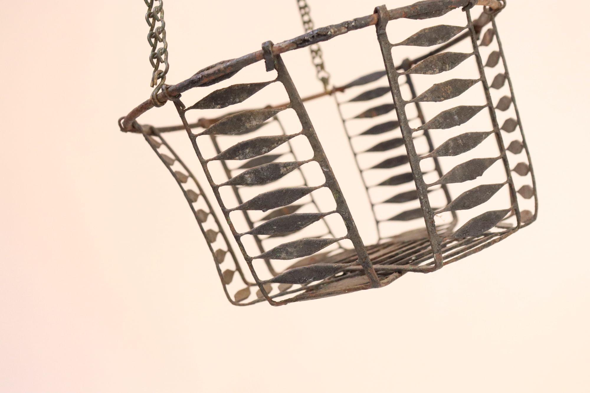 Antique American Primitive Hanging Wire Egg Basket / Planter For Sale 2