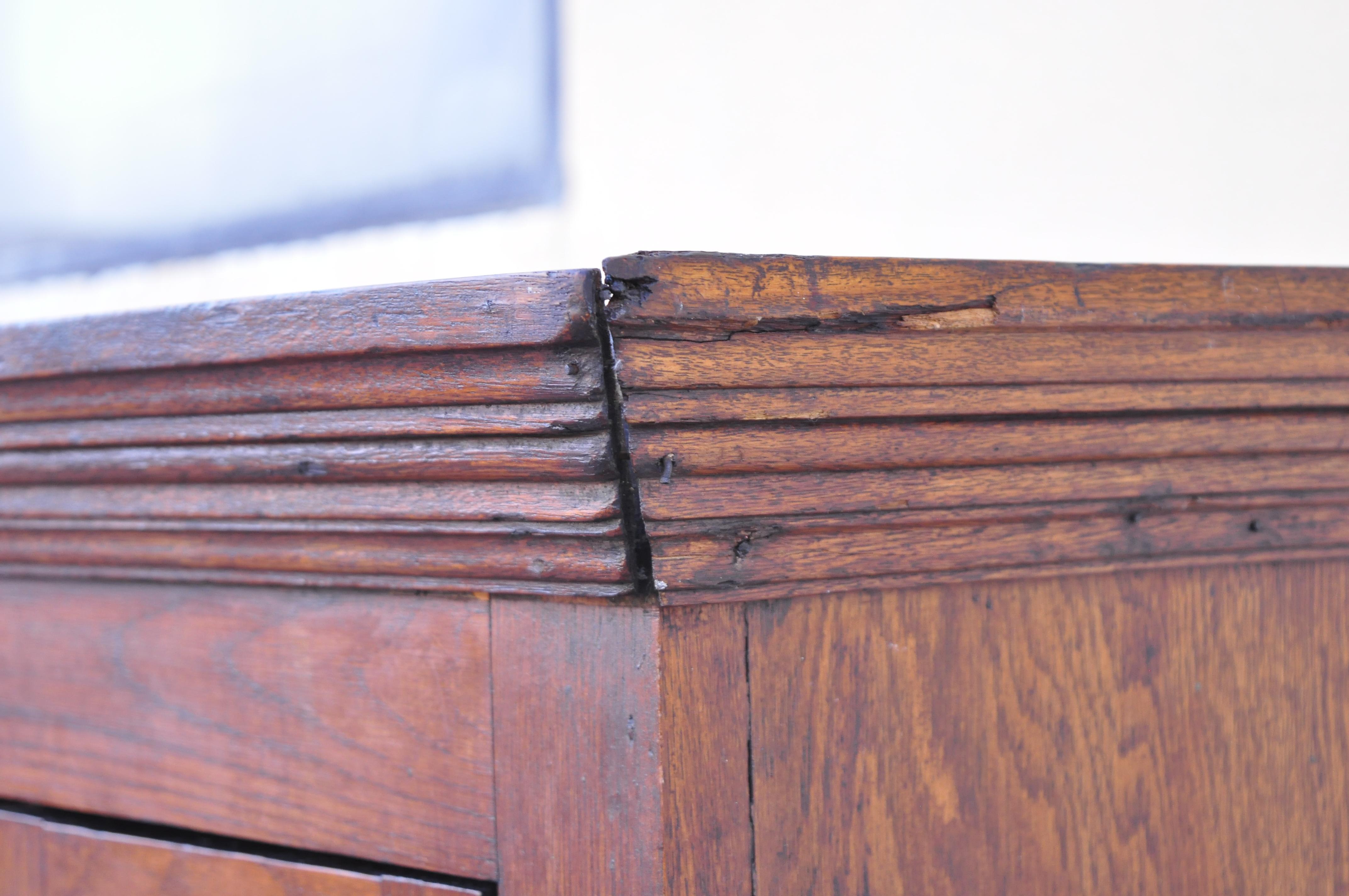 Antique American Rustic Oak Wood Cupboard Cabinet Hutch 2 Glass Doors 2