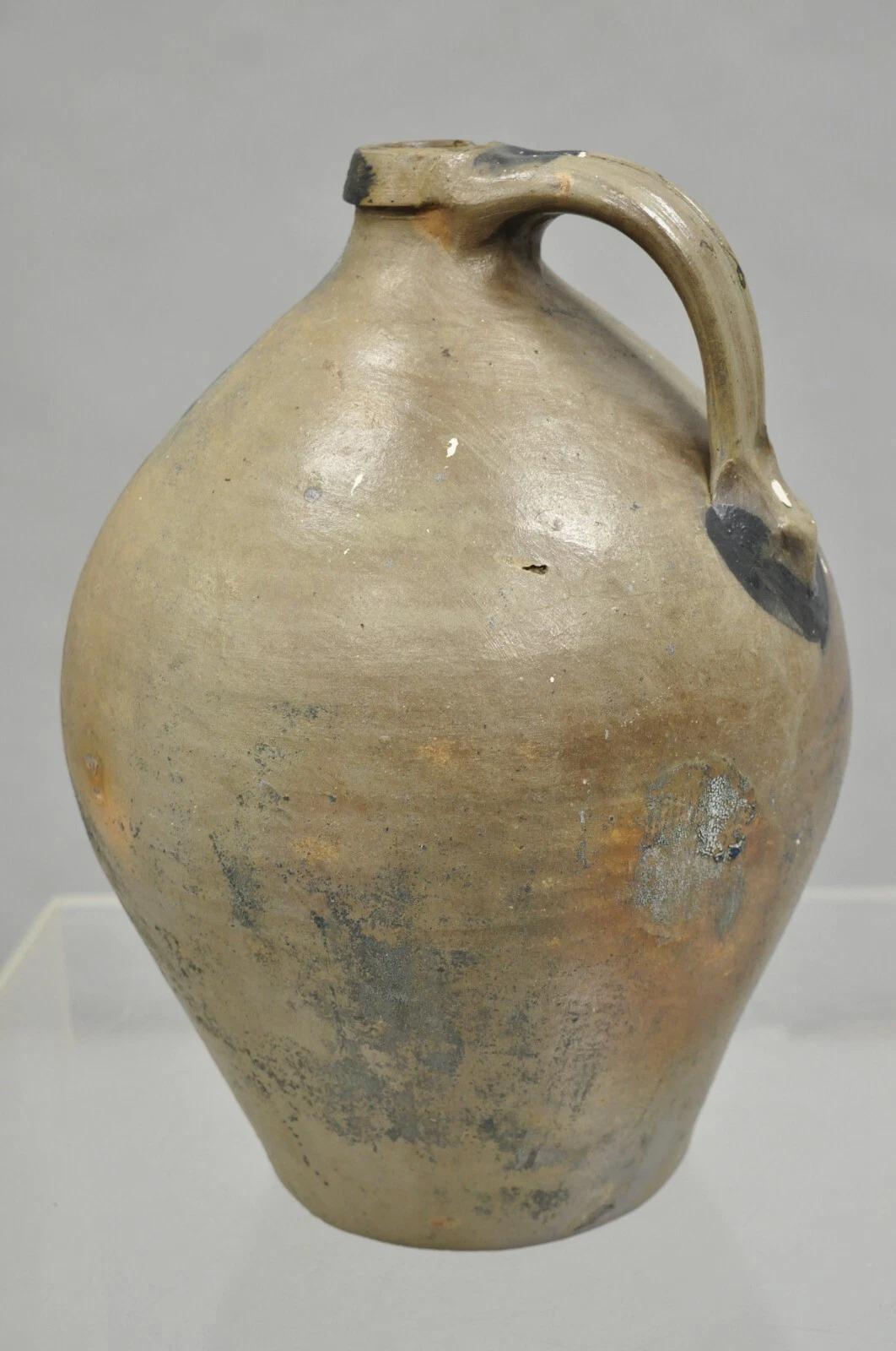 Pichet émaillé au sel et à la fleur Cobalt de Eaton NJ, style primitif américain ancien en vente 1