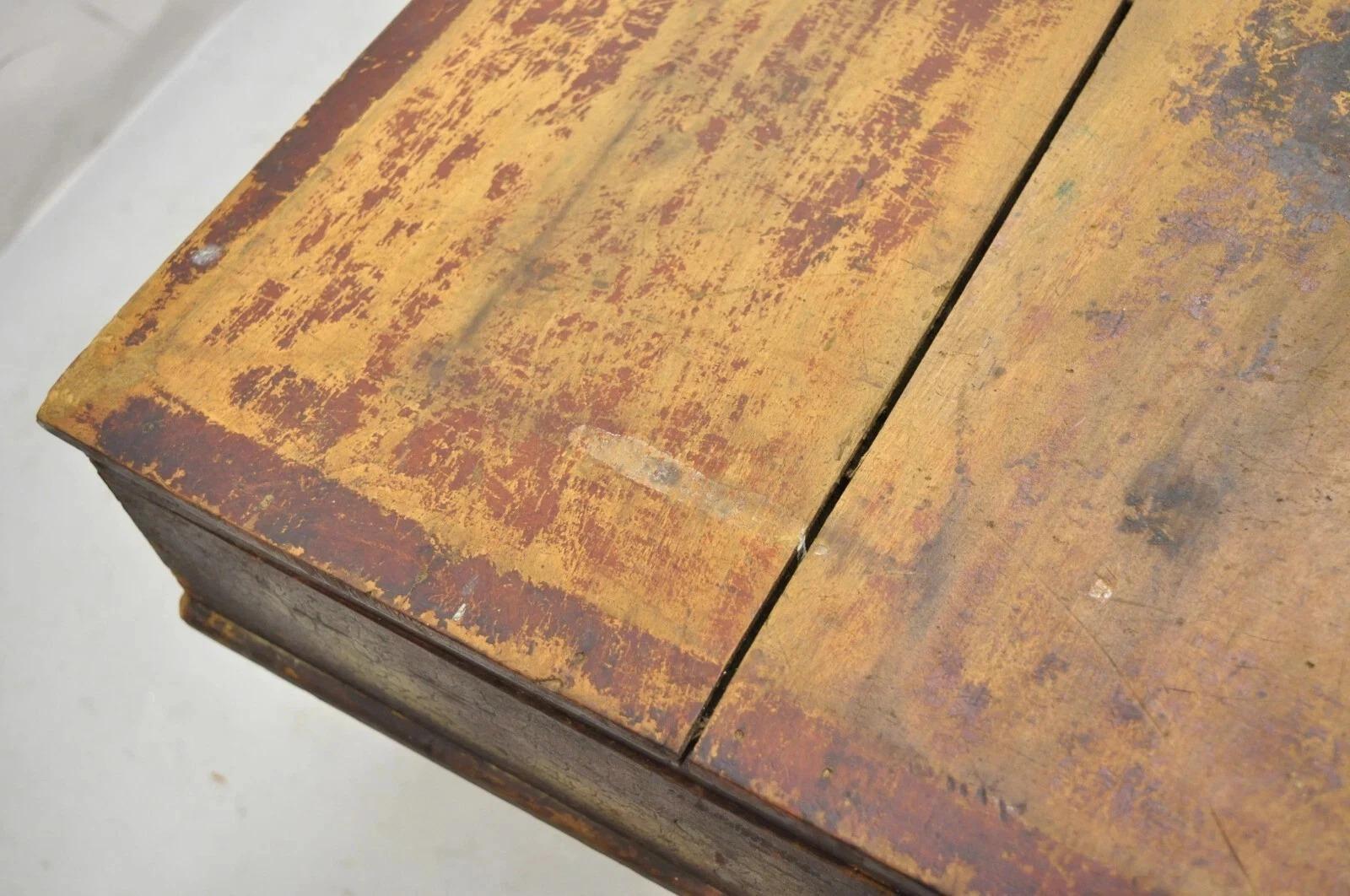 Antique American Primitive Wooden Distressed Paint Crafts Organizer Parts Box For Sale 1