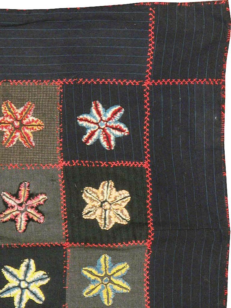 American Colonial Antique American Quilt For Sale