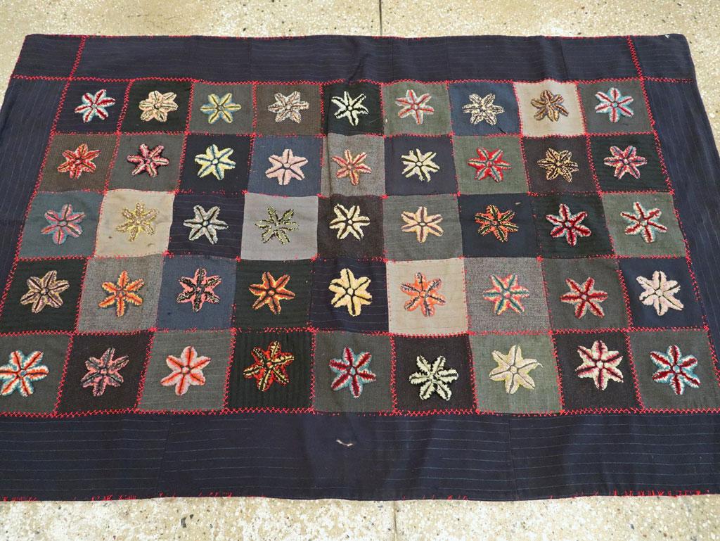 Antique American Quilt For Sale 2