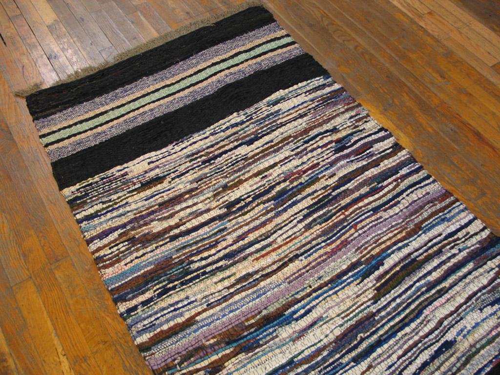 Antiker amerikanischer Rag-Teppich 3' 4 Zoll x 6' 4 Zoll  (Mitte des 20. Jahrhunderts) im Angebot