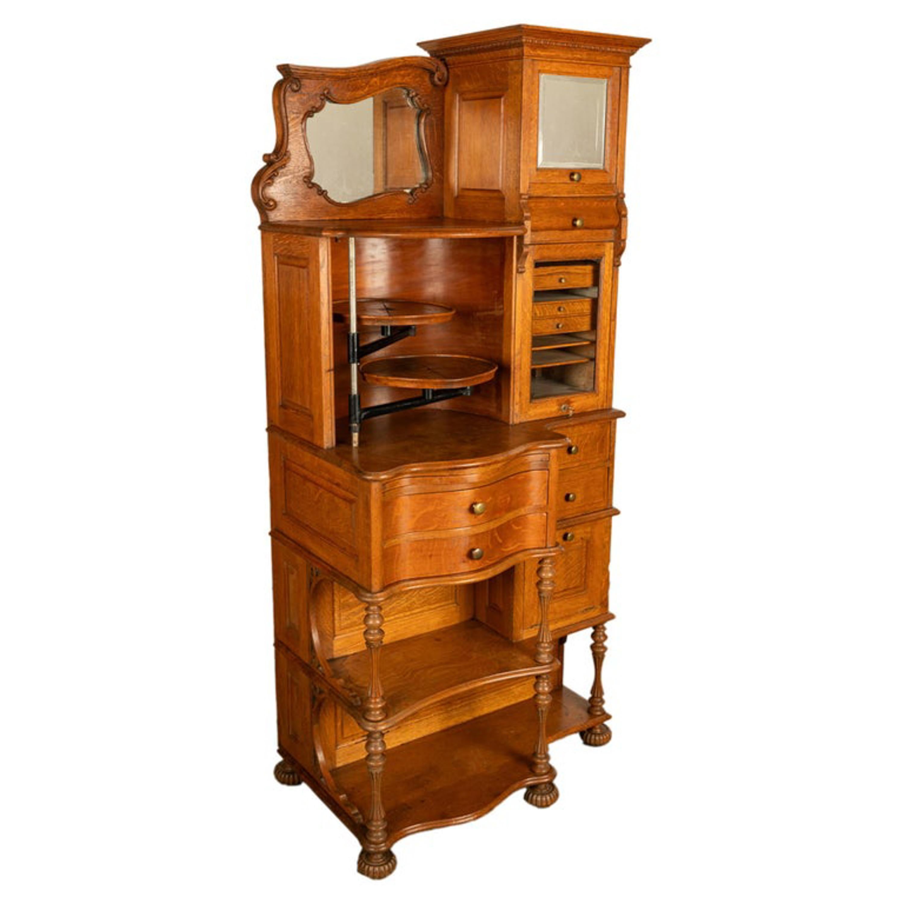 Antiker amerikanischer Ransom & Randolph # 65, Dentalschrank aus geschnitzter Eiche, Toledo OH 1900 (American Arts and Crafts) im Angebot