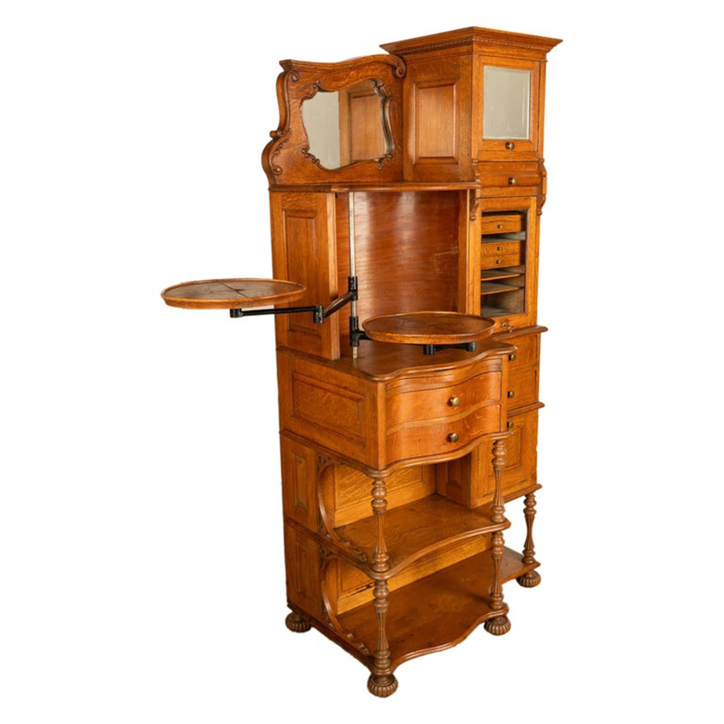Antiker amerikanischer Ransom & Randolph # 65, Dentalschrank aus geschnitzter Eiche, Toledo OH 1900 (Geschnitzt) im Angebot