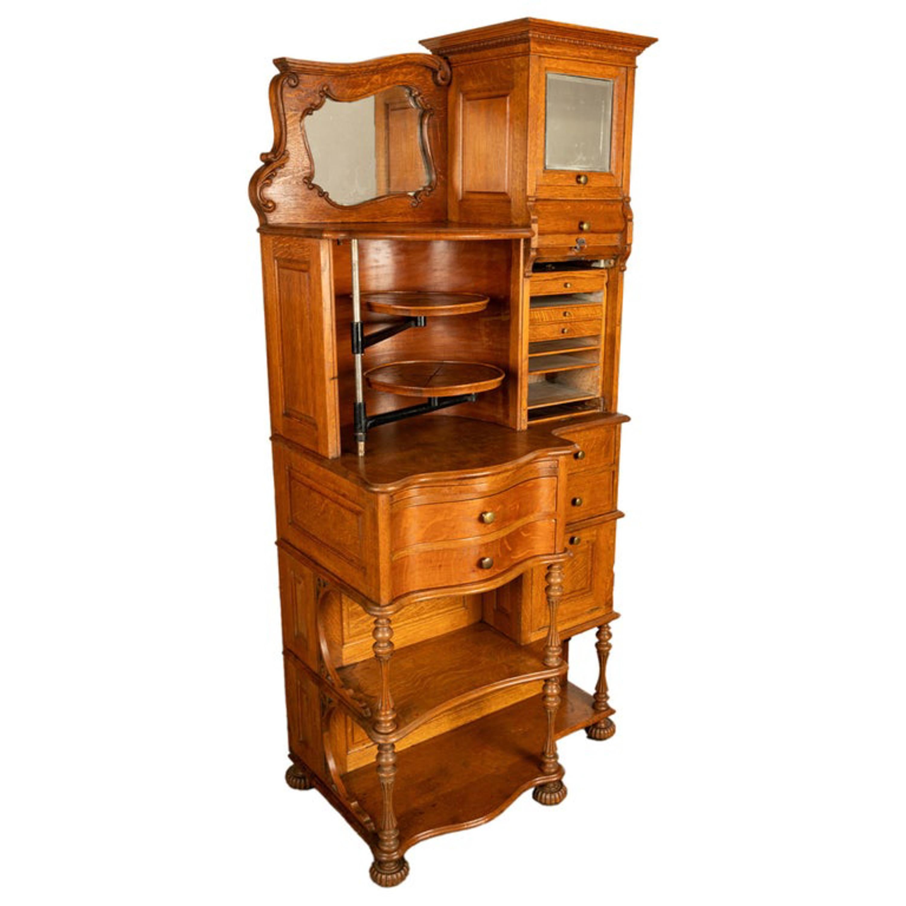 Antiker amerikanischer Ransom & Randolph # 65, Dentalschrank aus geschnitzter Eiche, Toledo OH 1900 im Zustand „Gut“ im Angebot in Portland, OR