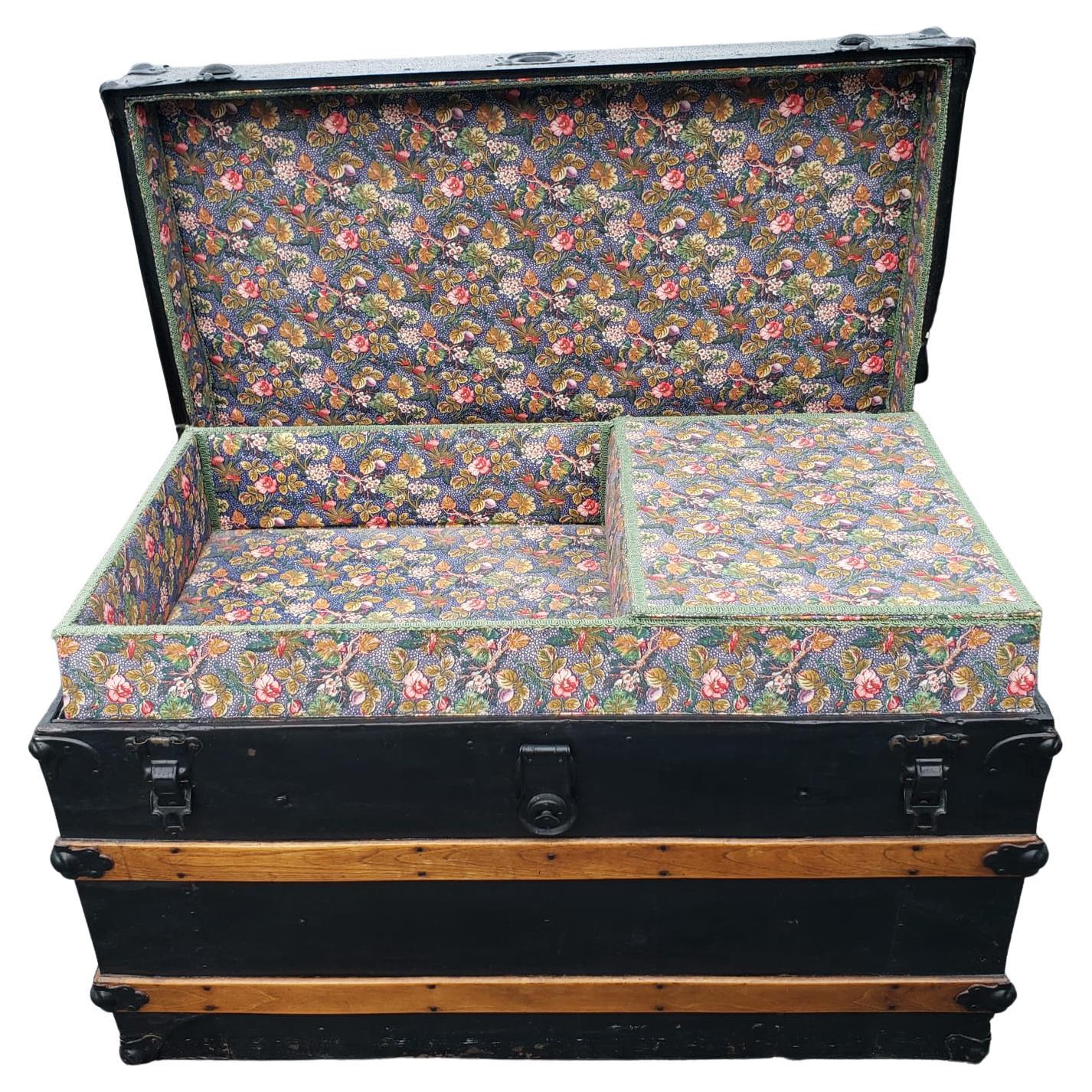 Woodwork Antique American Refinished and Re-Upholstered Blanket Trunk Chest