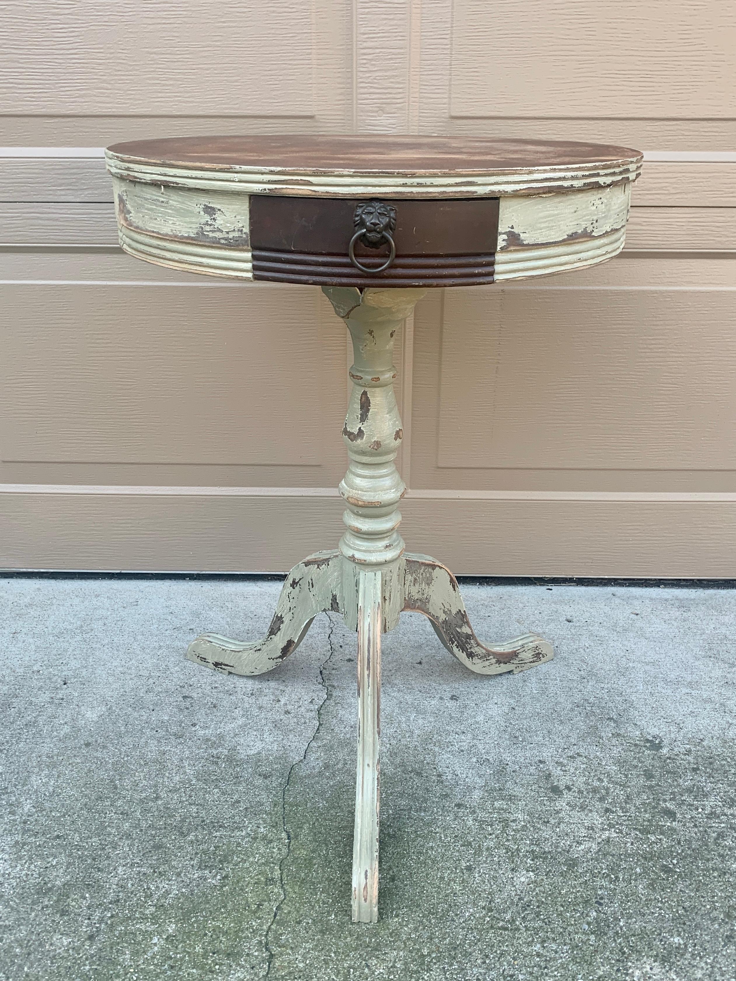 Antique American Regency Round Painted Walnut Side Table, Late 19th Century In Good Condition For Sale In Elkhart, IN