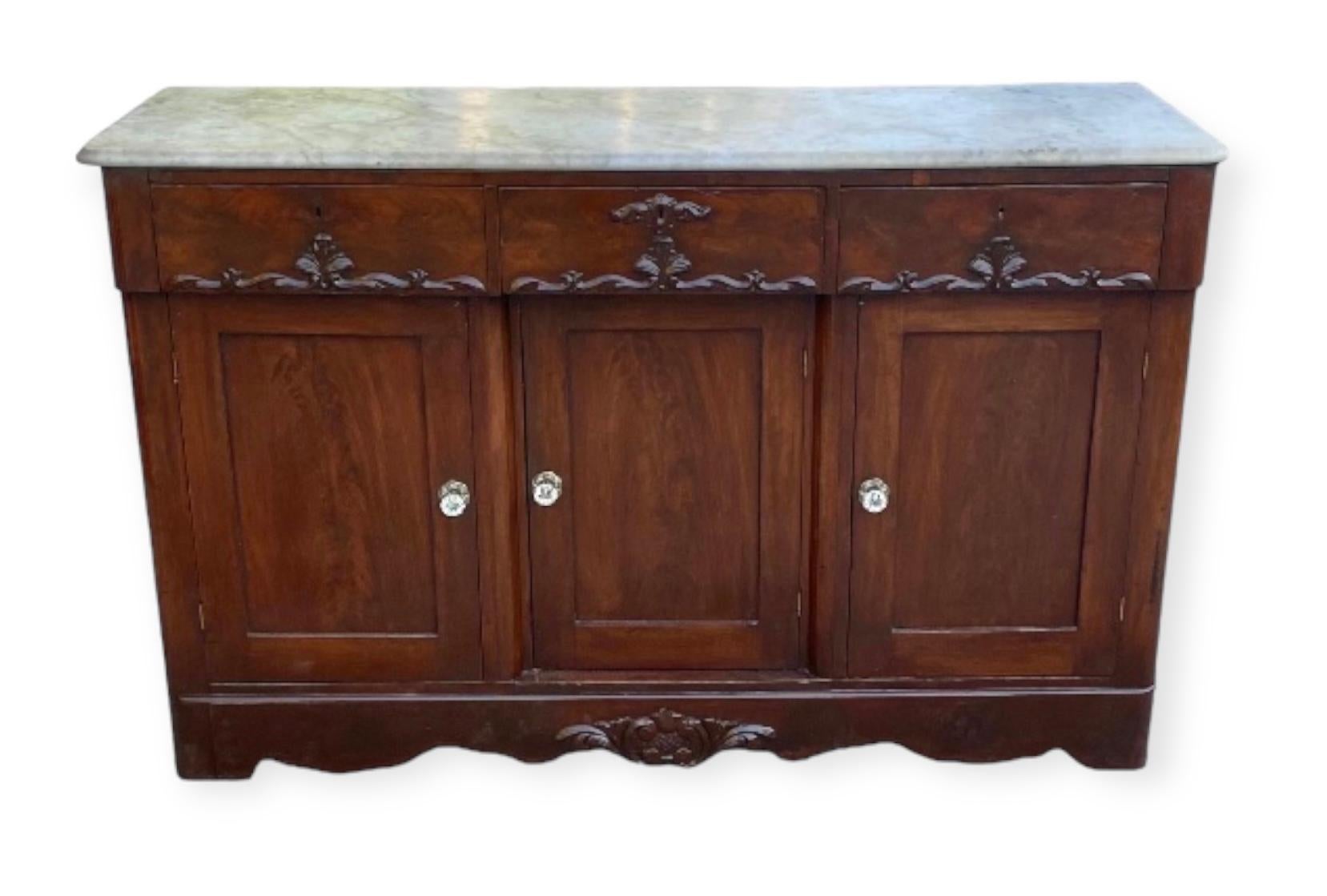 Antique American Rococo Carved Mahogany/Marble Top Sideboard  In Good Condition In New Orleans, LA