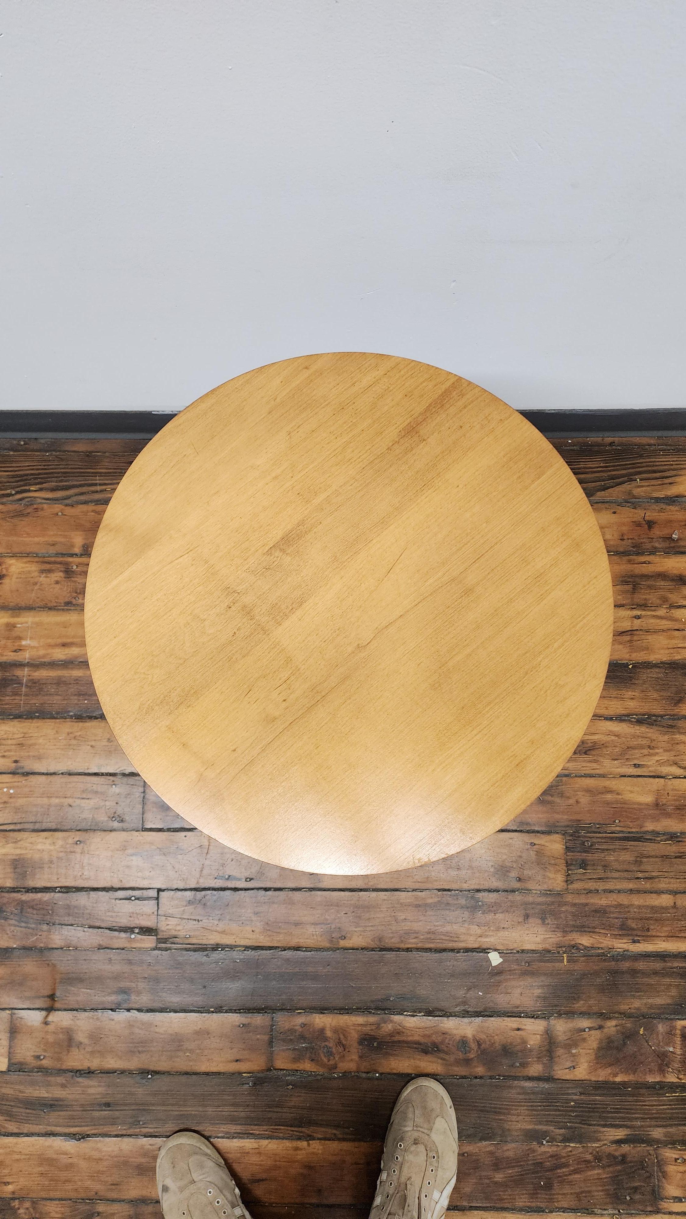 Antique American Shaker Side Table 4