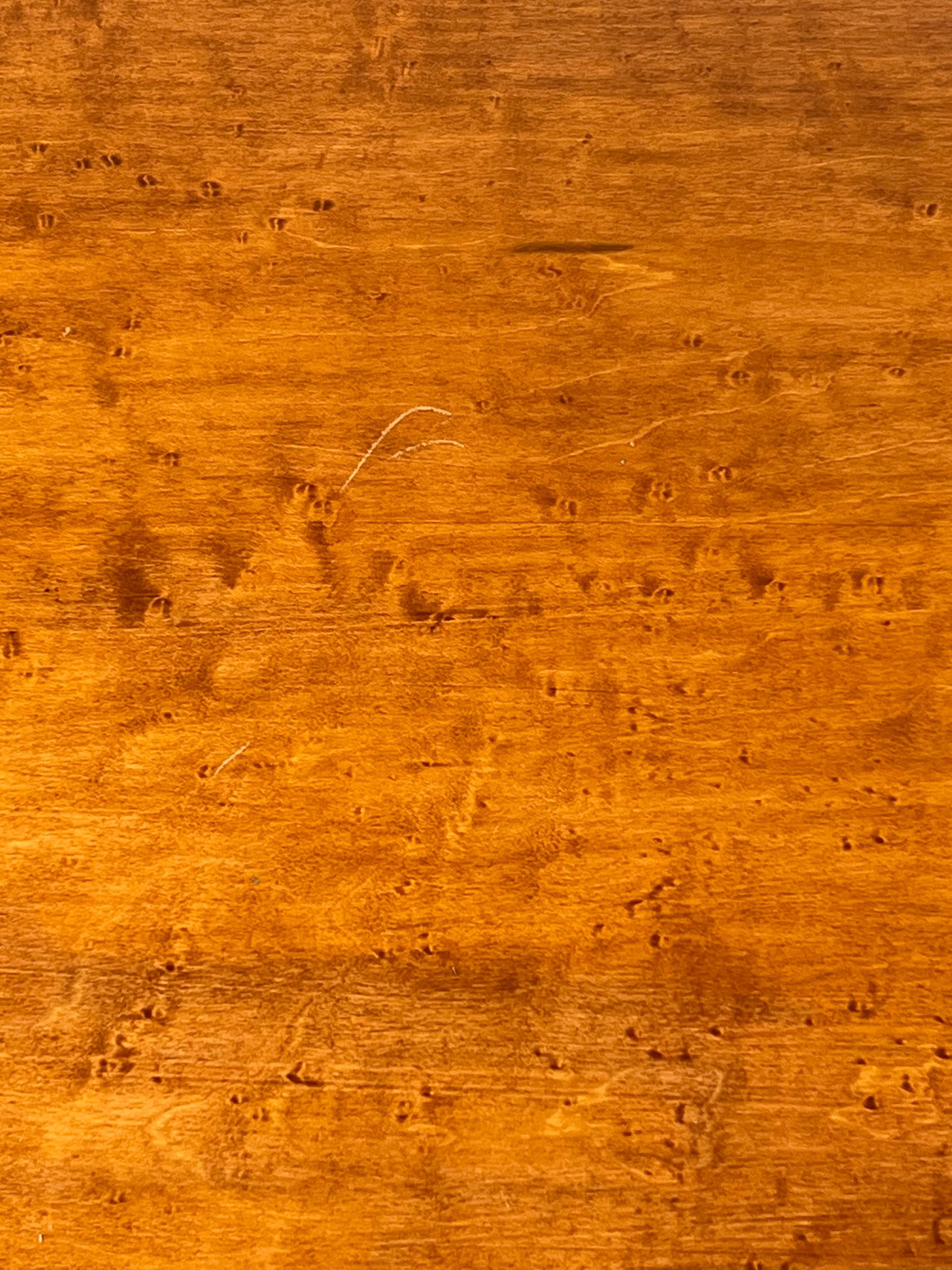 Antigua cajonera americana Sheraton de arce c. Mediados del siglo XIX en venta 4