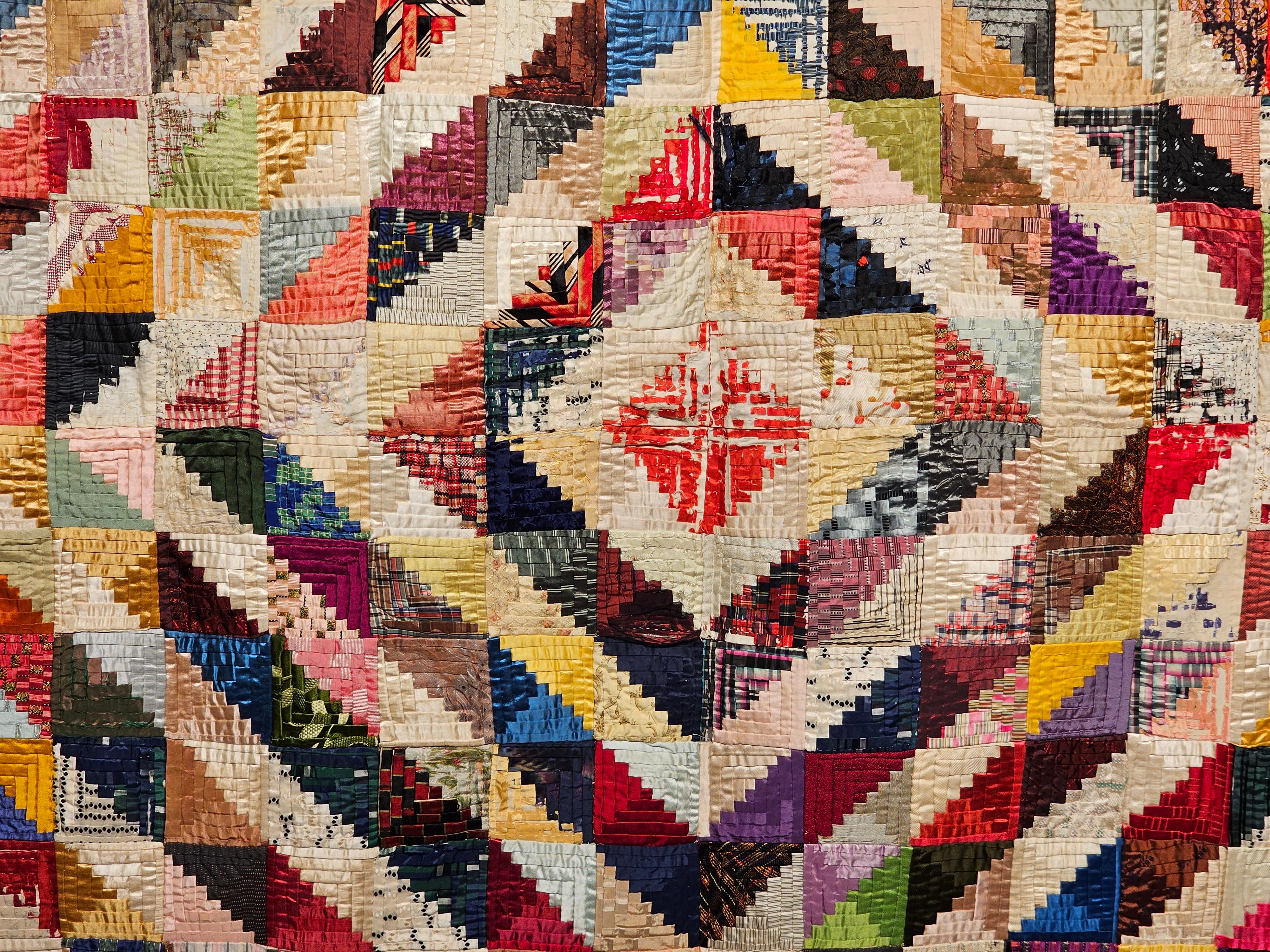 Vegetable Dyed Hand Stitched American Silk Quilt in “Raising Barn” Pattern Circa the Late 1800s For Sale