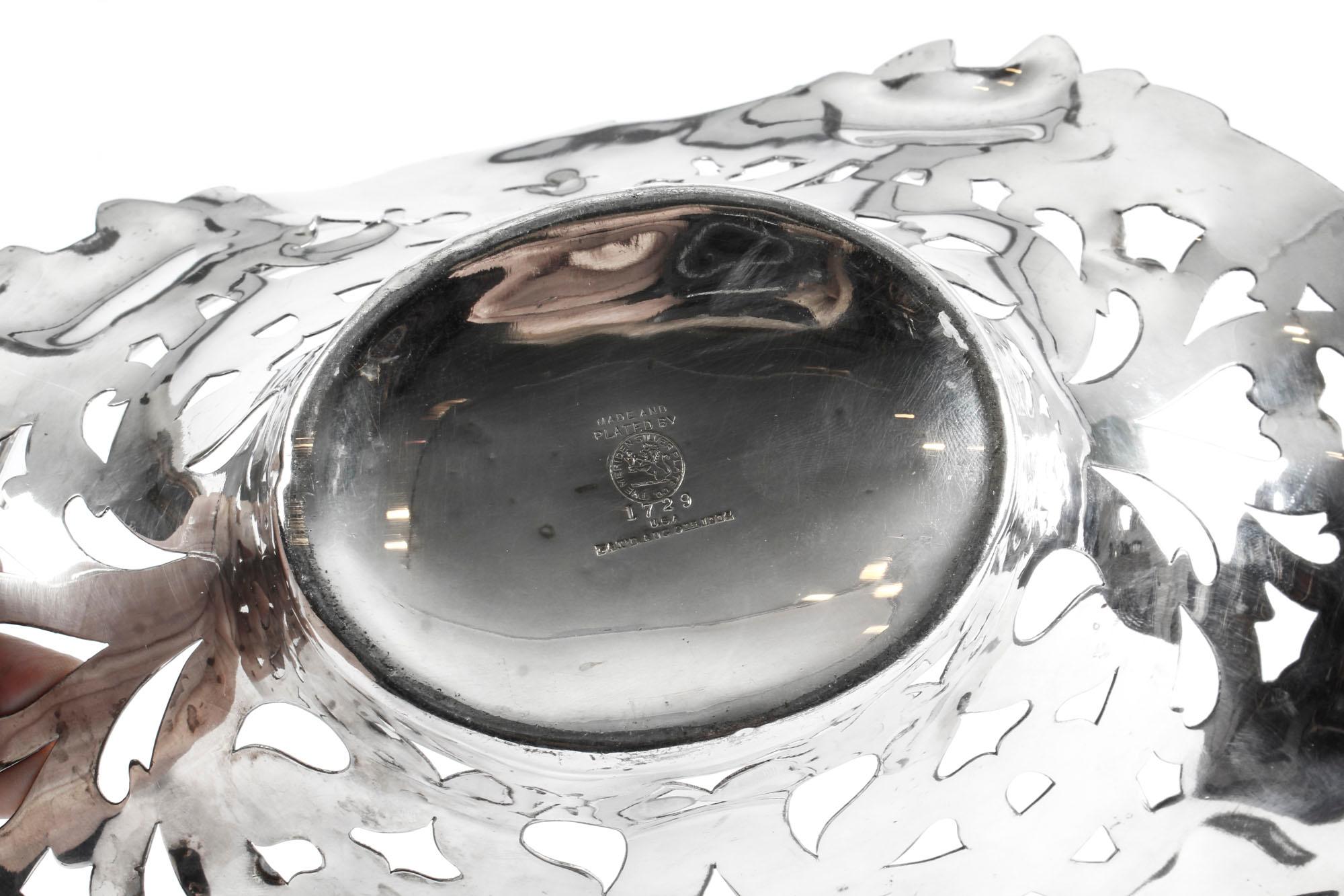 Antique American Silver Plated Fruit Basket The Meriden Silver Plate Co