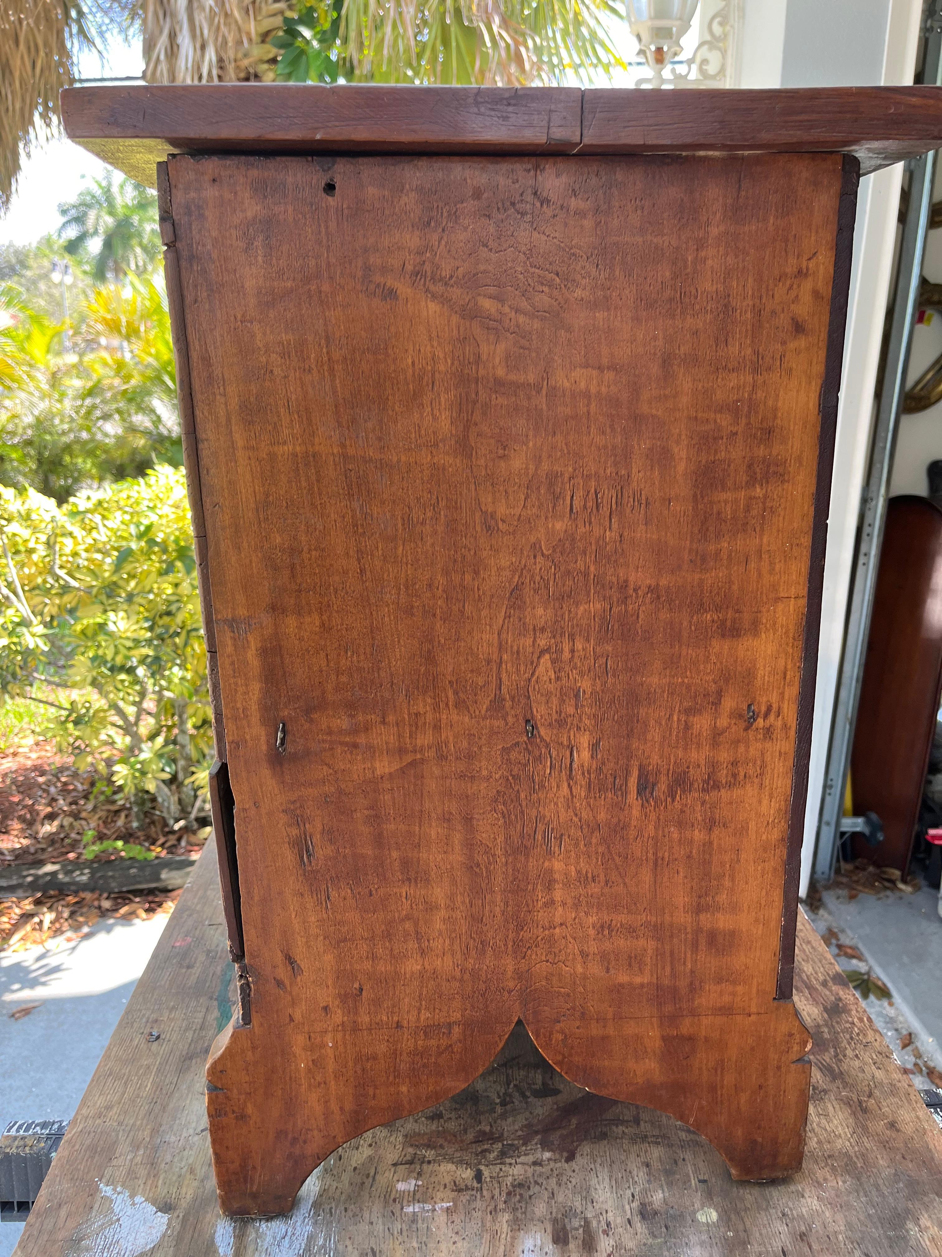 Antique American Single Drawer Pine Blanket Chest. 1
