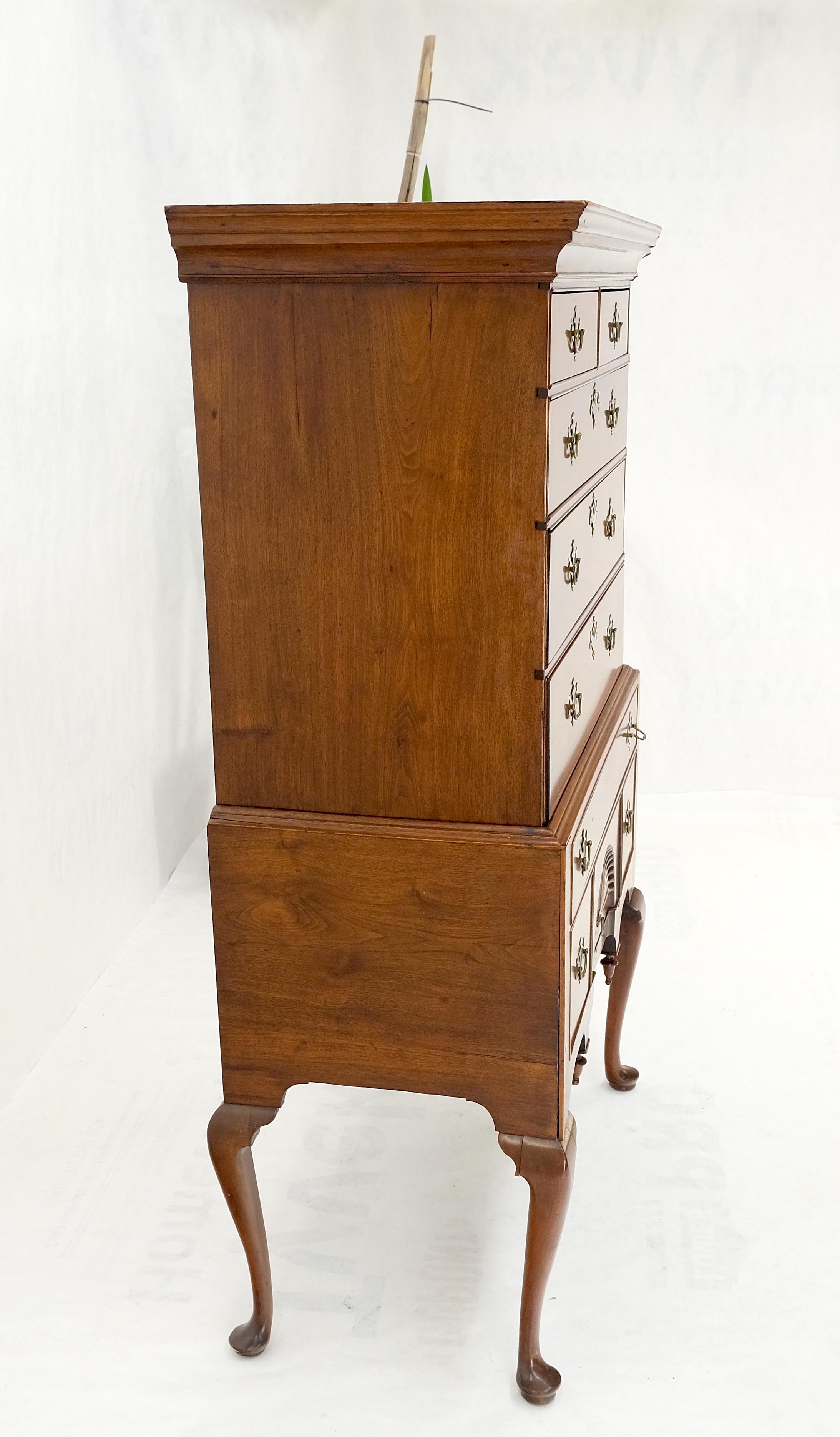 Antico Noce massiccio americano Queen Anne 2 parti Highboy code a coda di rondine Finials MINT! in vendita 9