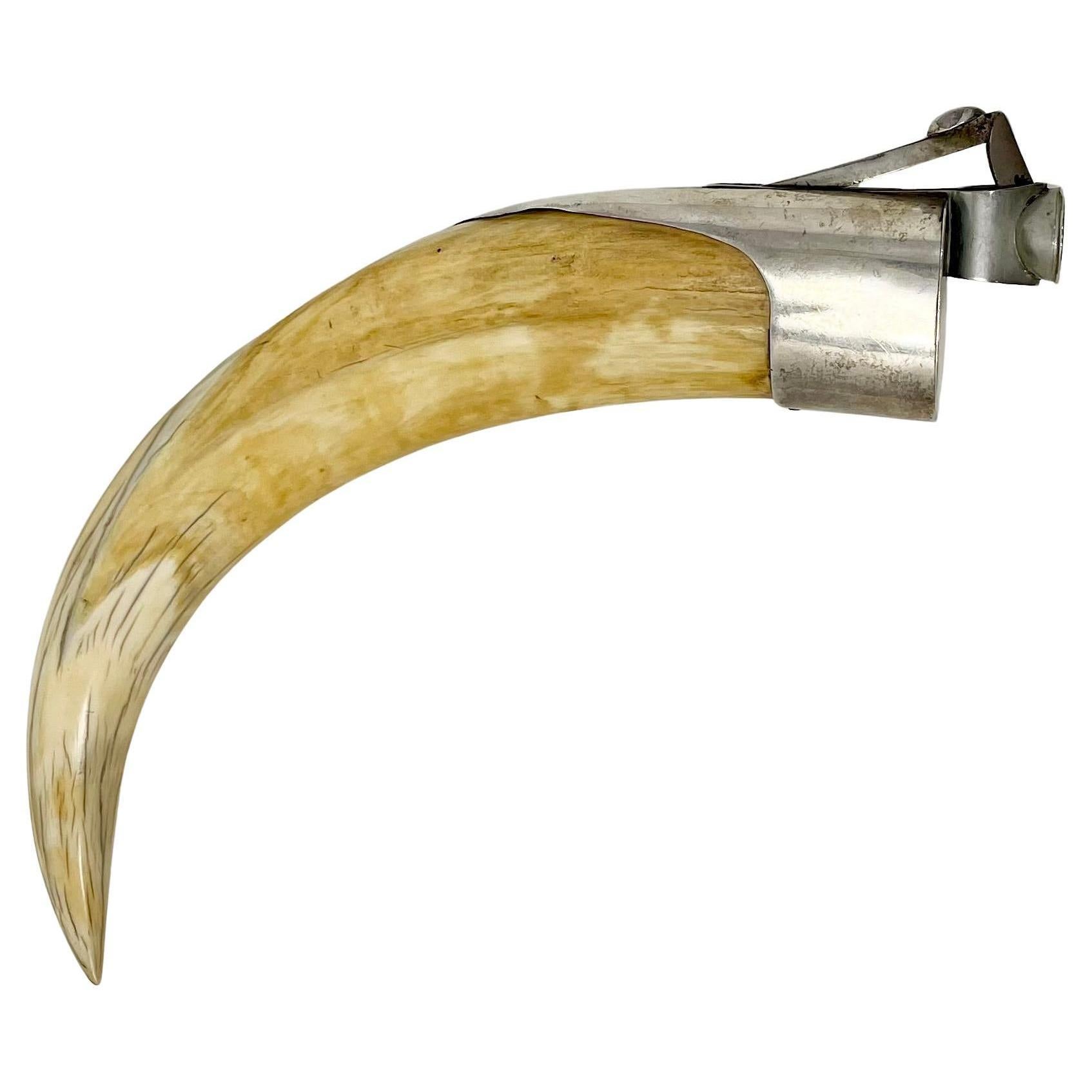 Antiker amerikanischer Zigarrenschneider aus Sterlingsilber und Warthog Tusk, ca. 1920-1930.