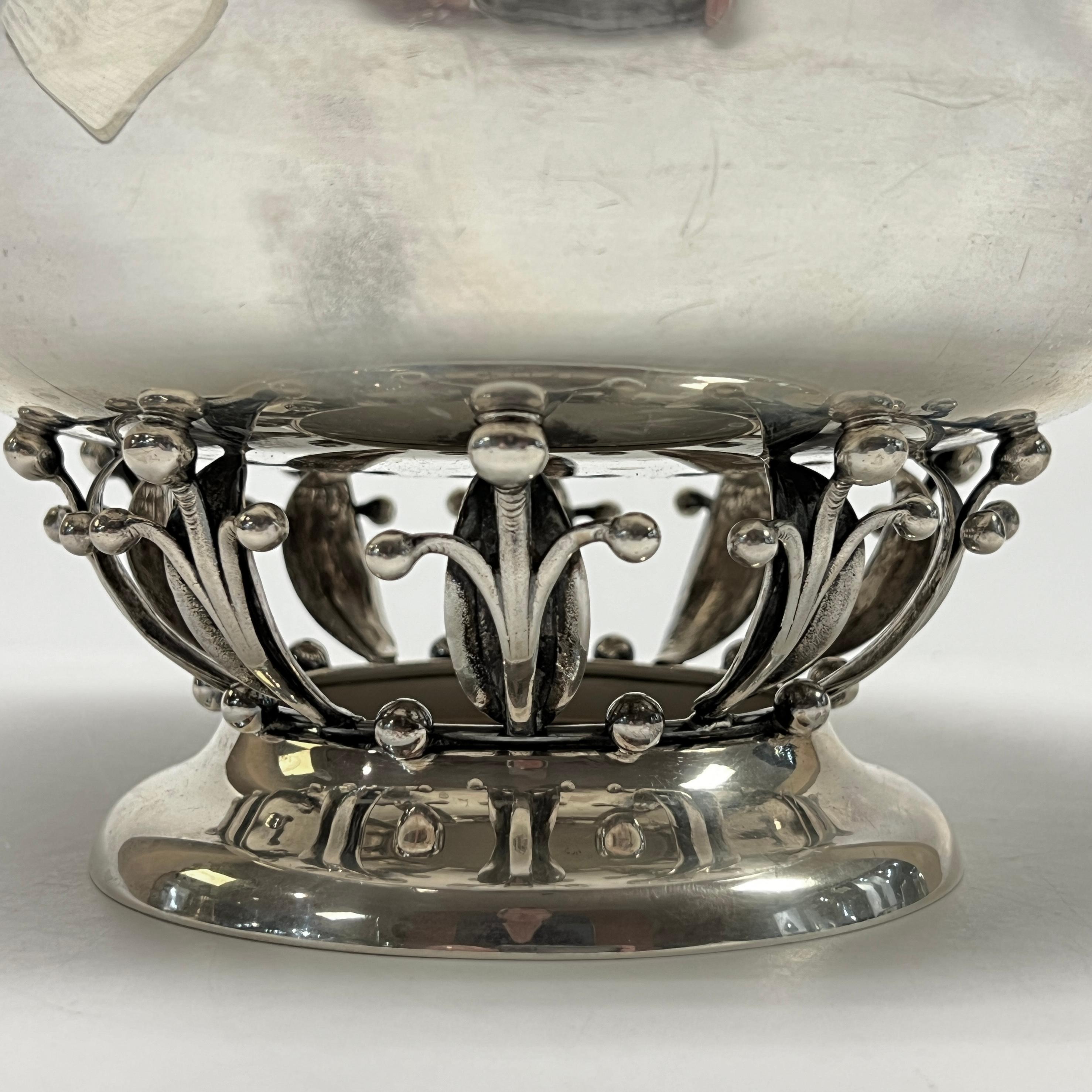 20th Century Antique American Sterling Silver Bowl in Danish Georg Jensen Style For Sale