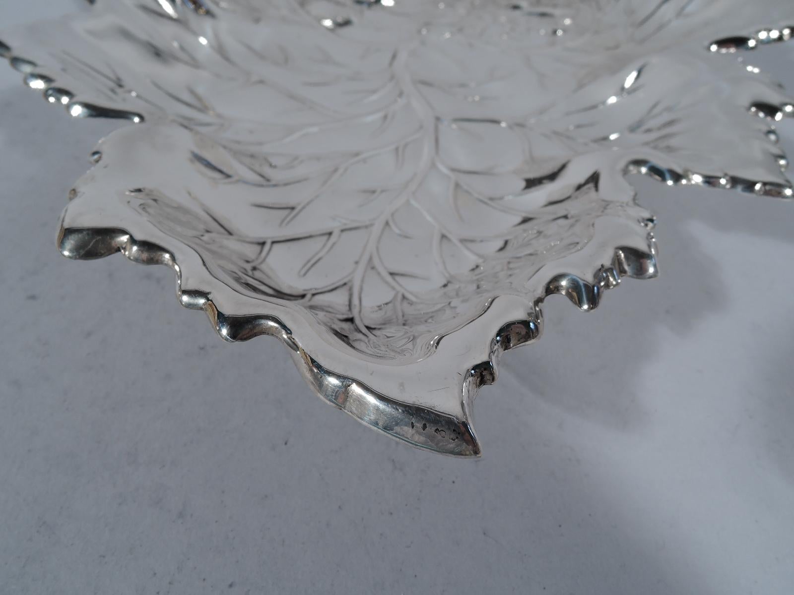 20th Century Antique American Sterling Silver Figural Strawberry Leaf Bowl