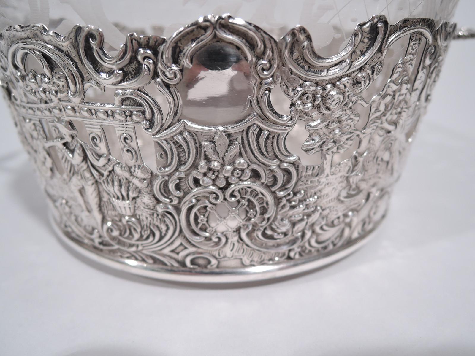 Antique American Sterling Silver Troubadour Ice Bucket In Excellent Condition In New York, NY