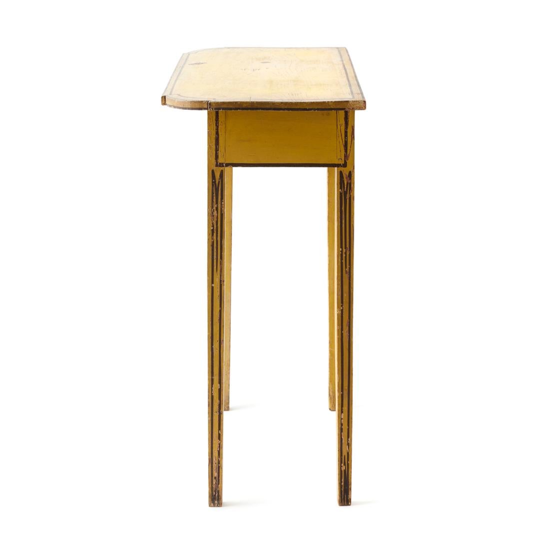 Colonial américain Table américaine ancienne dans sa peinture d'origine en vente