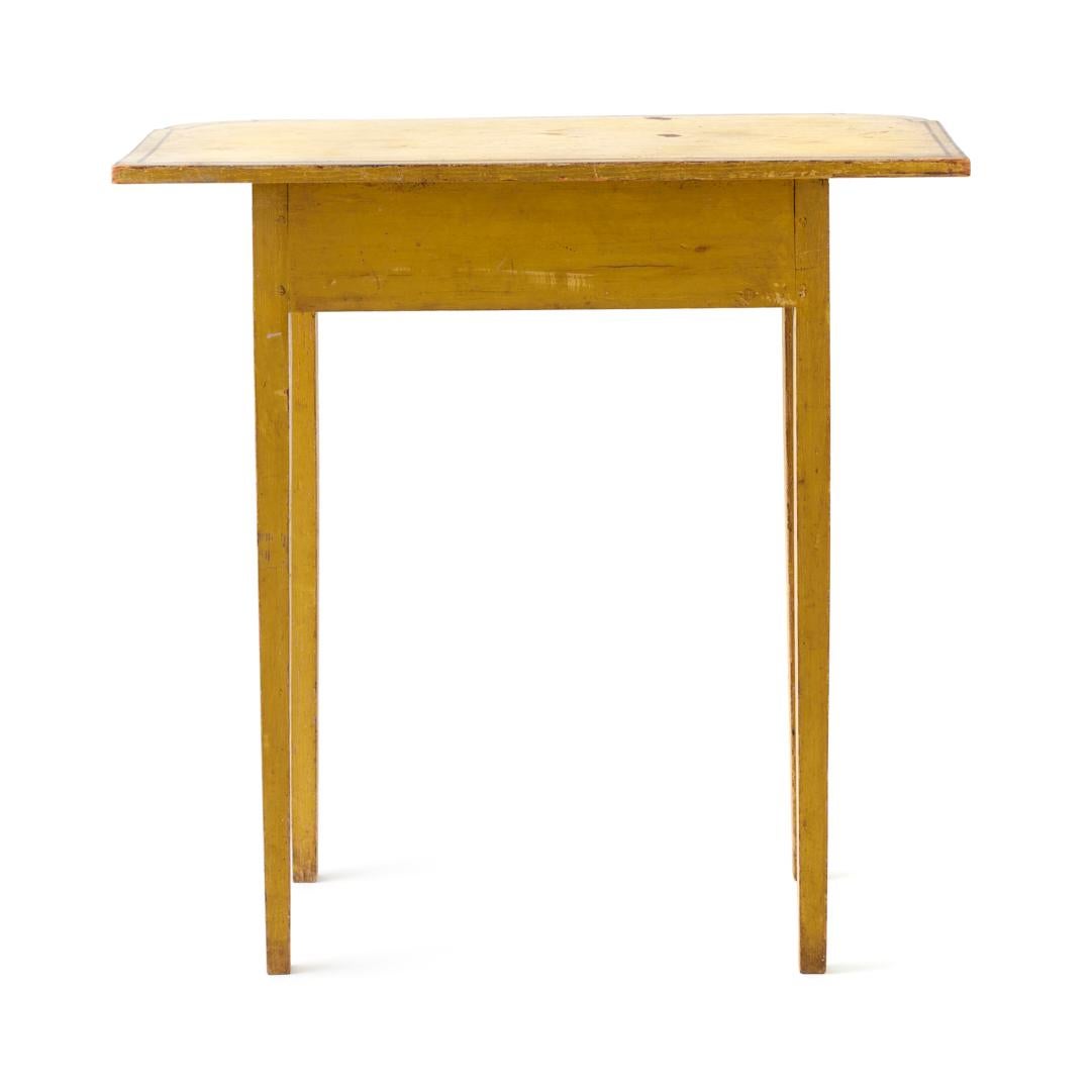 Américain Table américaine ancienne dans sa peinture d'origine en vente