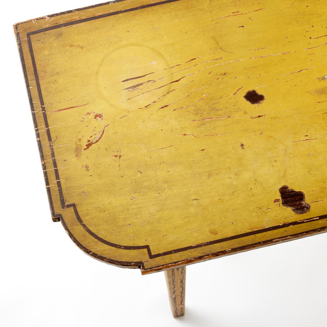 XIXe siècle Table américaine ancienne dans sa peinture d'origine en vente