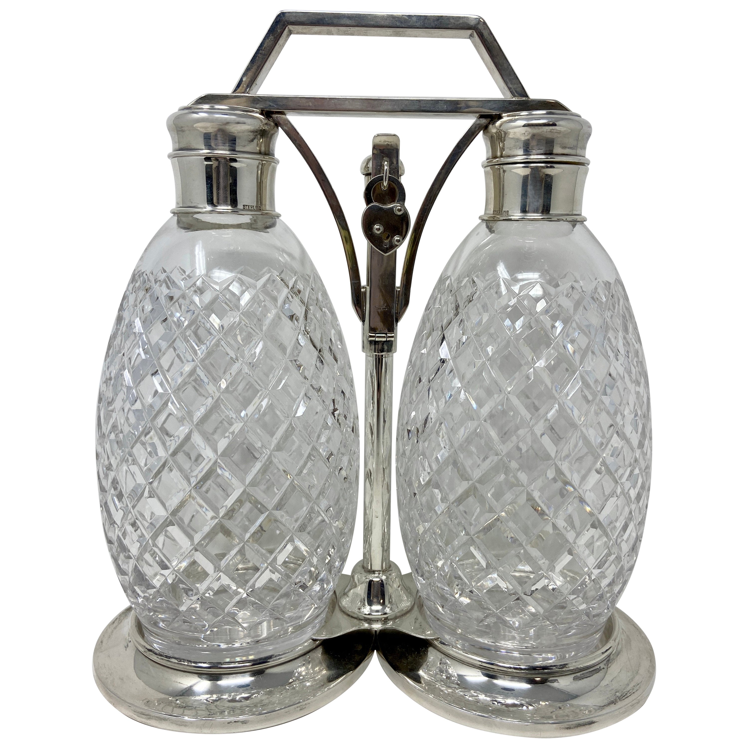 Antike amerikanische Tiffany & Co. Tantalus aus Sterlingsilber und geschliffenem Kristall, um 1920