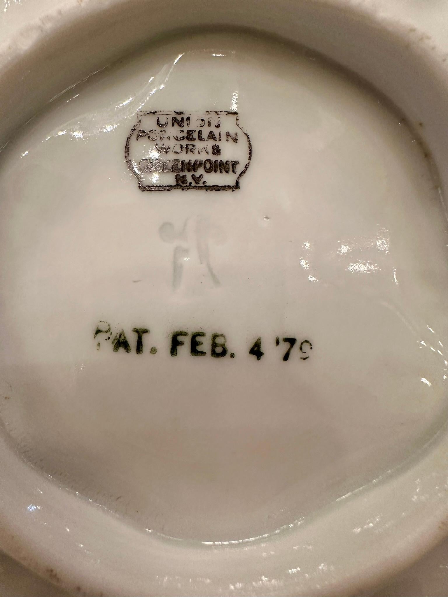 Antiguo Plato de Ostra de Porcelana Americana UPW Pintado a Mano con Vida Marina, Circa 1890's. en venta 2