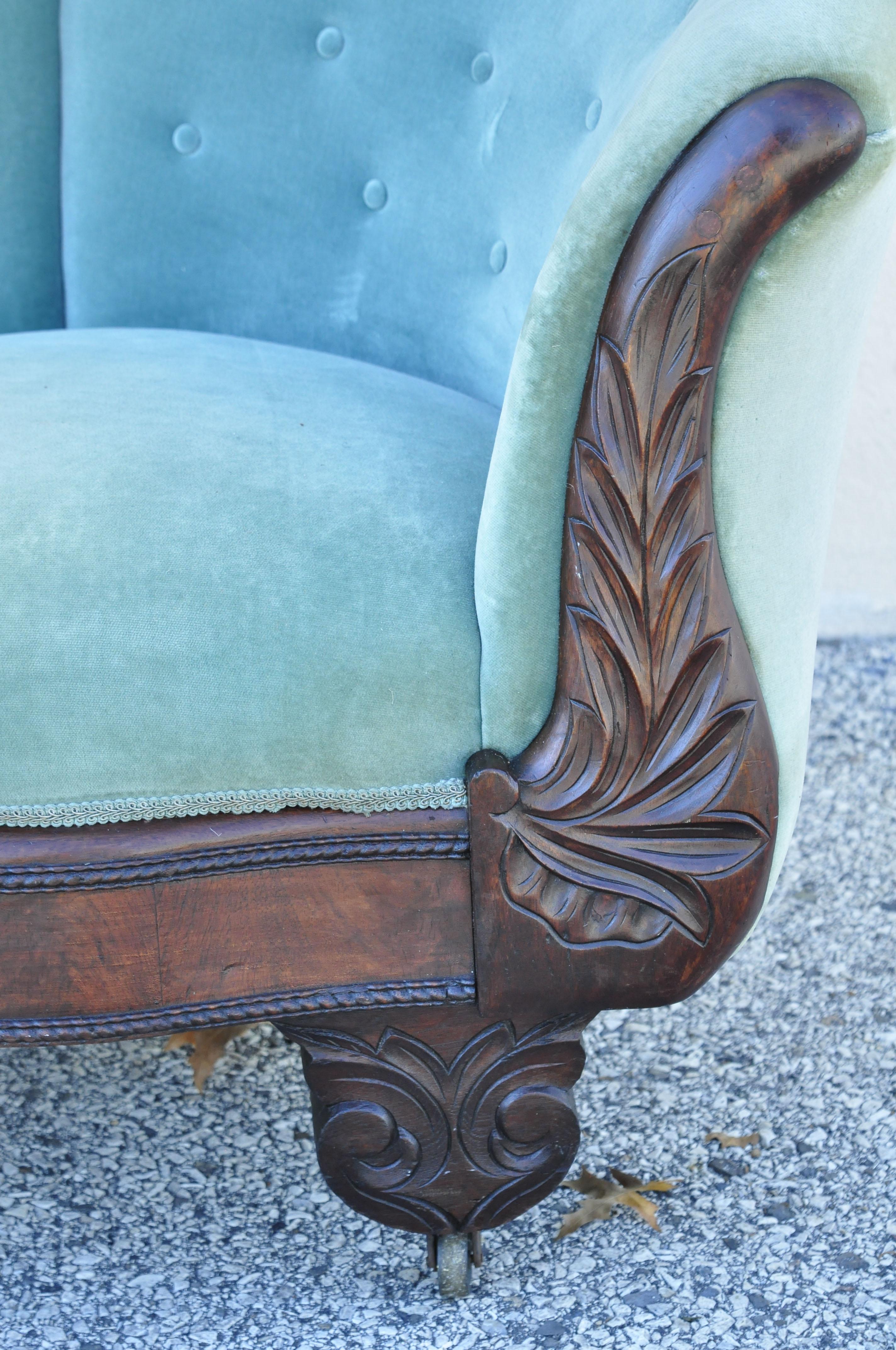 Antique American Victorian Empire Crotch Mahogany Green Mohair Serpentine Sofa In Good Condition In Philadelphia, PA