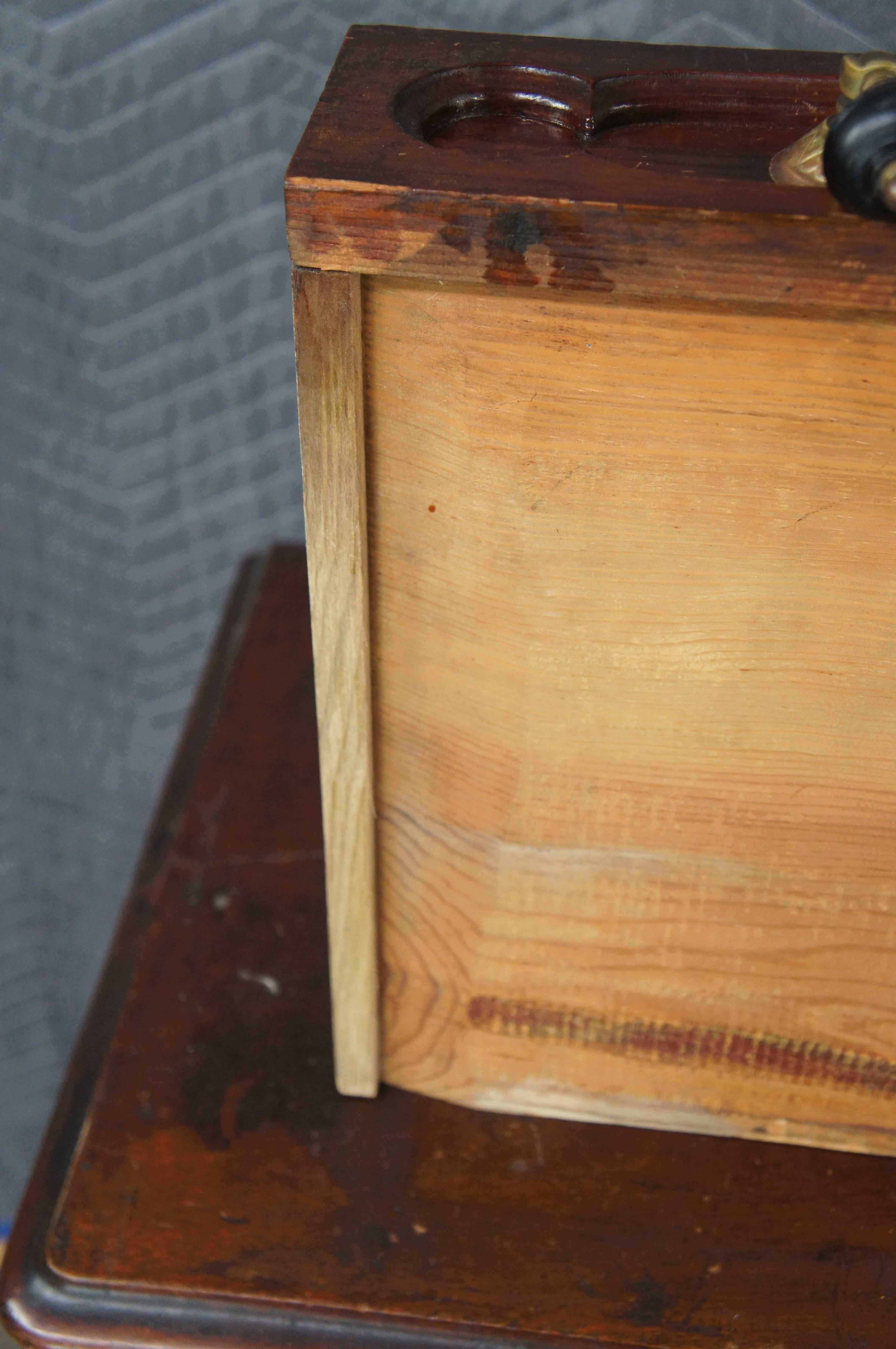 Antiguo mueble de consola de madera de nogal de renacimiento gótico victoriano americano 34 en Bastante bueno estado para la venta en Dayton, OH