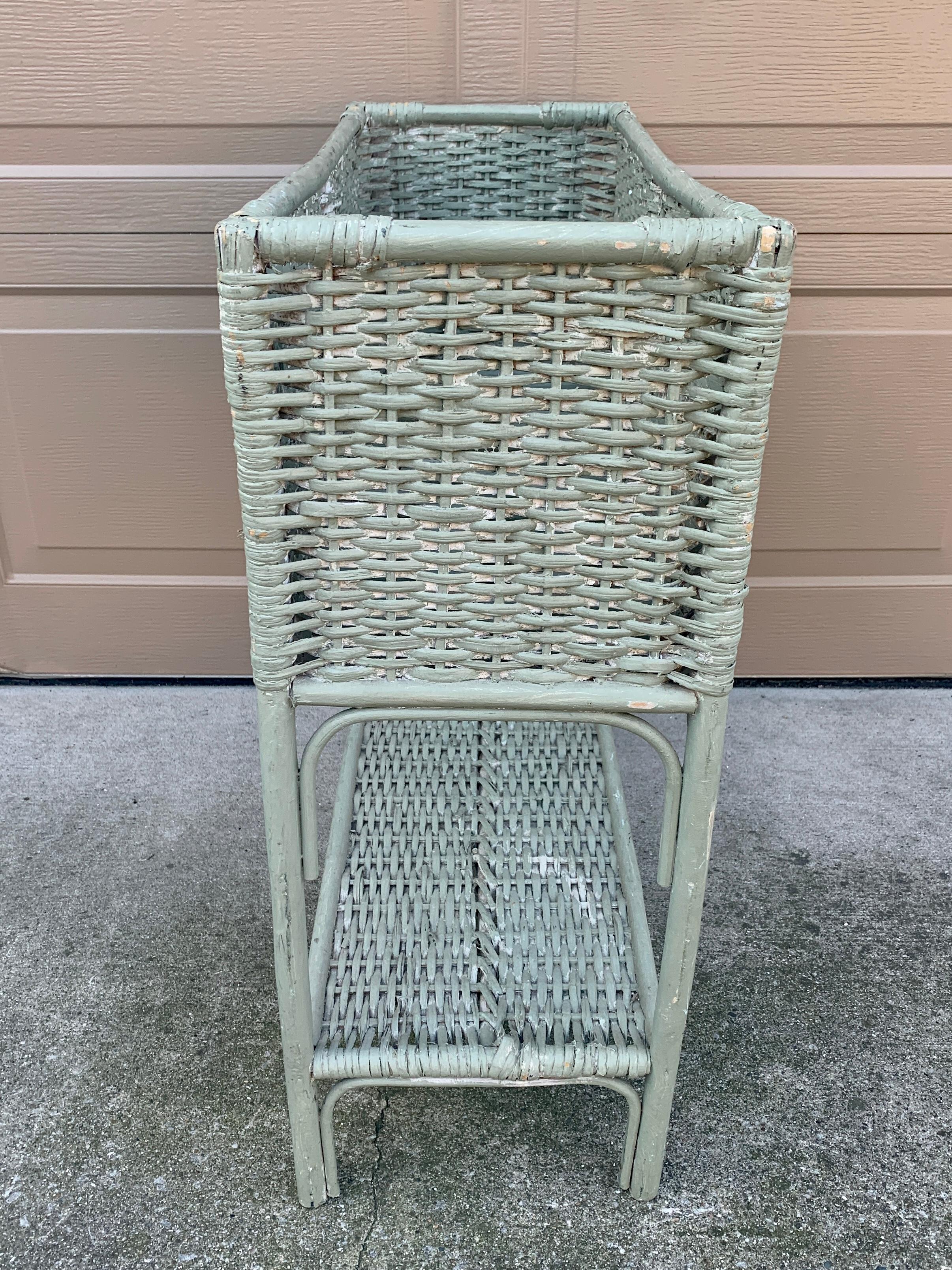 Antique American Victorian Light Green Wicker Plant Stand, Late 19th Century For Sale 5
