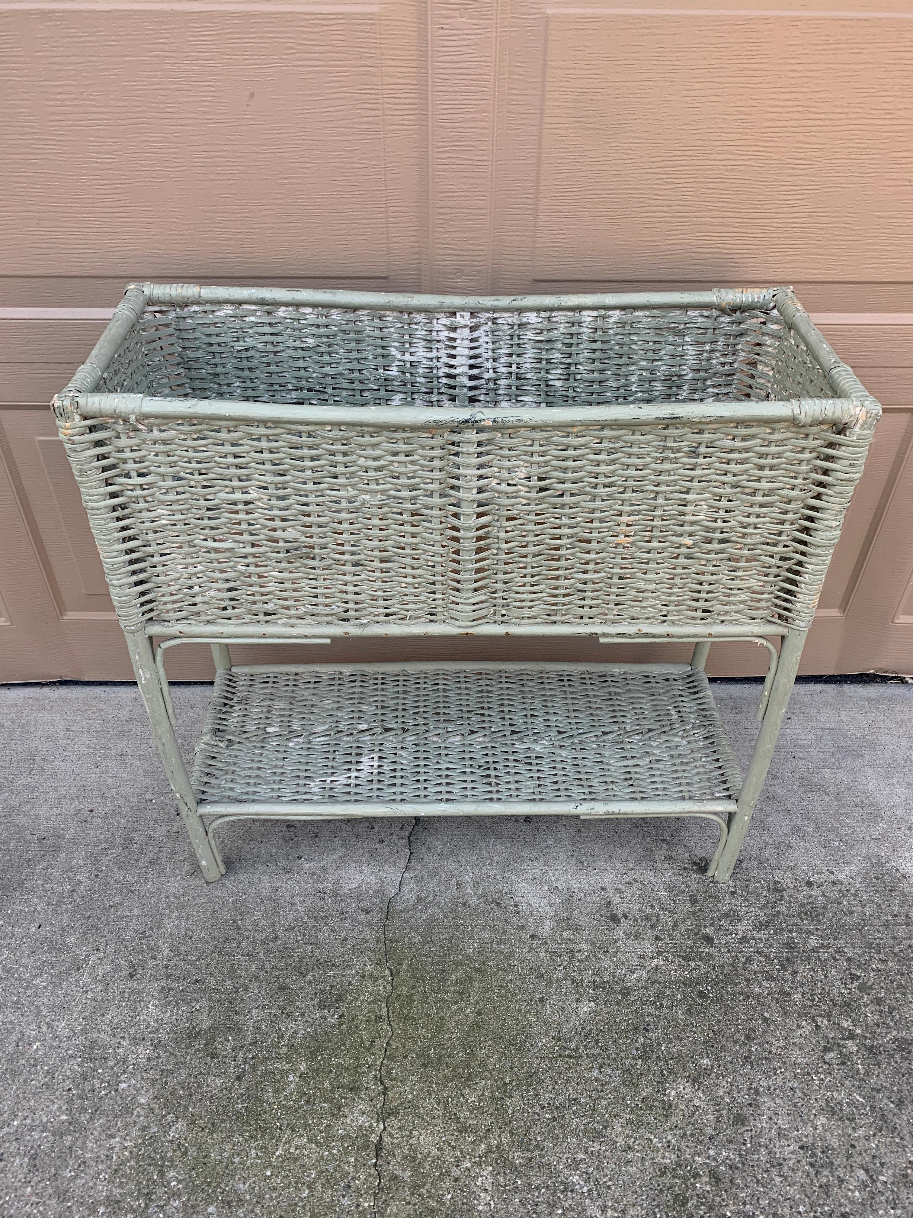 Antique American Victorian Light Green Wicker Plant Stand, Late 19th Century For Sale 6