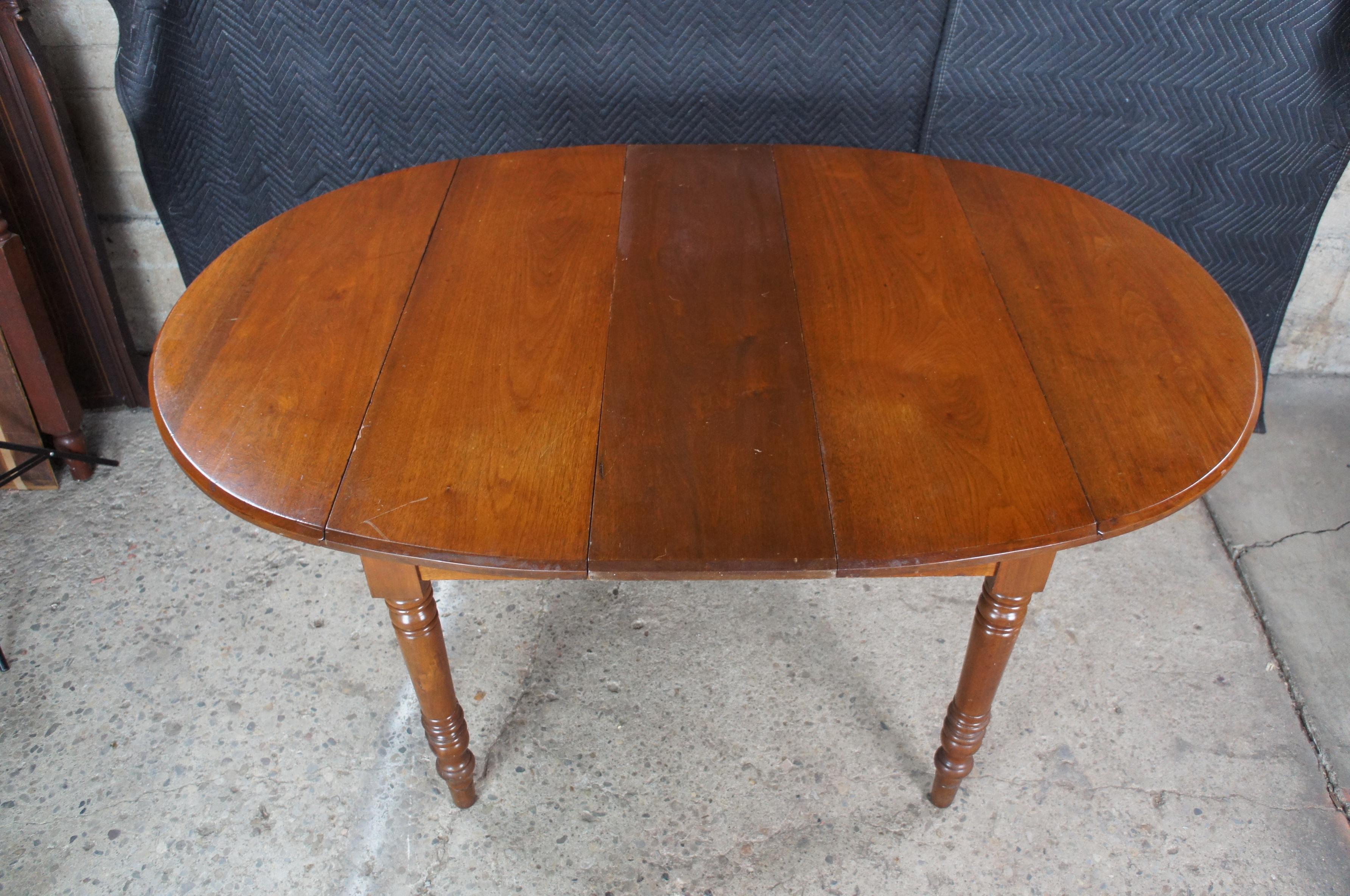 Antique American Victorian Mahogany Oval Drop Leaf Farmhouse Dining Table 65