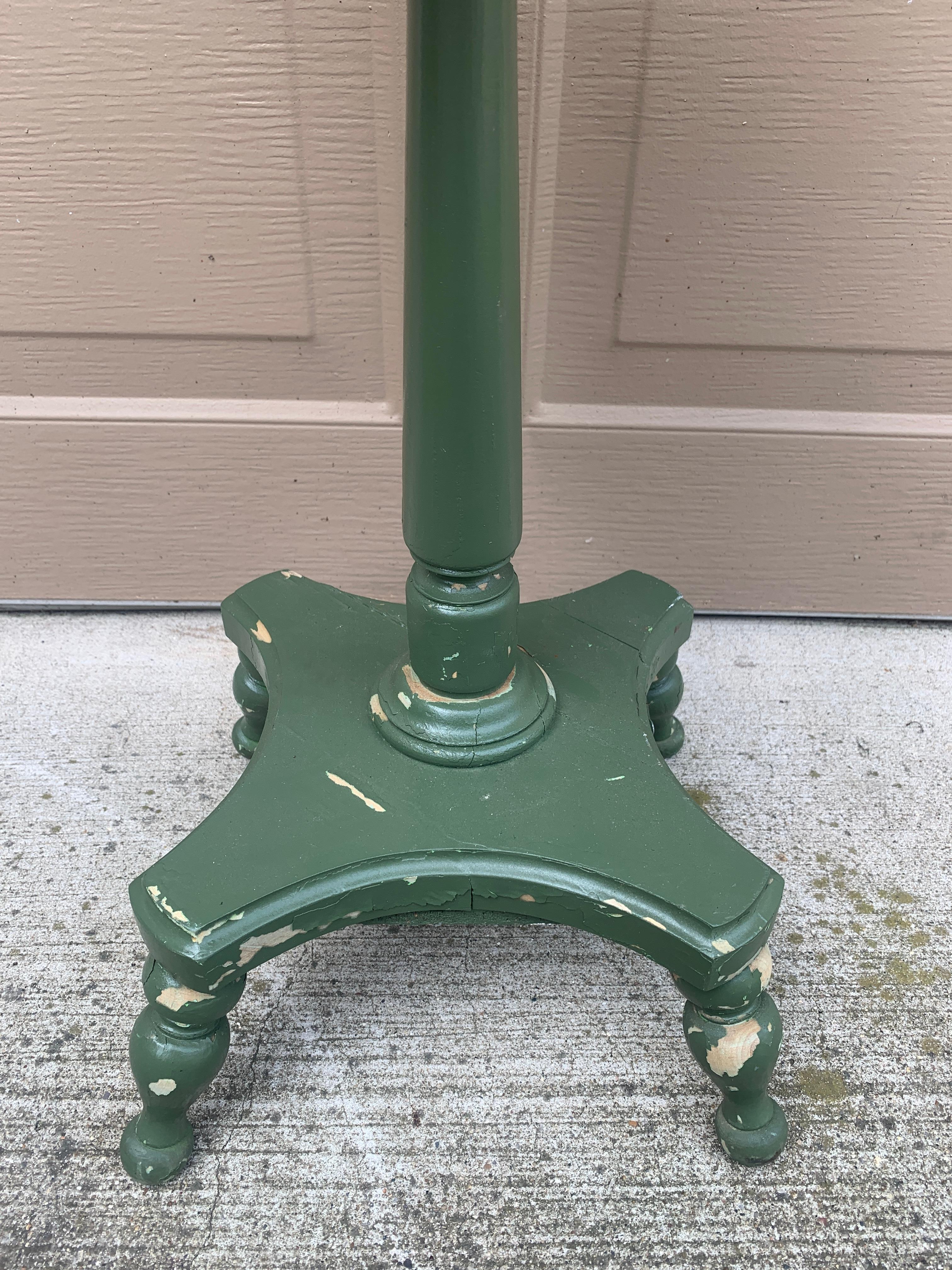 Antique American Victorian Round Marble ToP Side Table, Late 19th Century For Sale 4