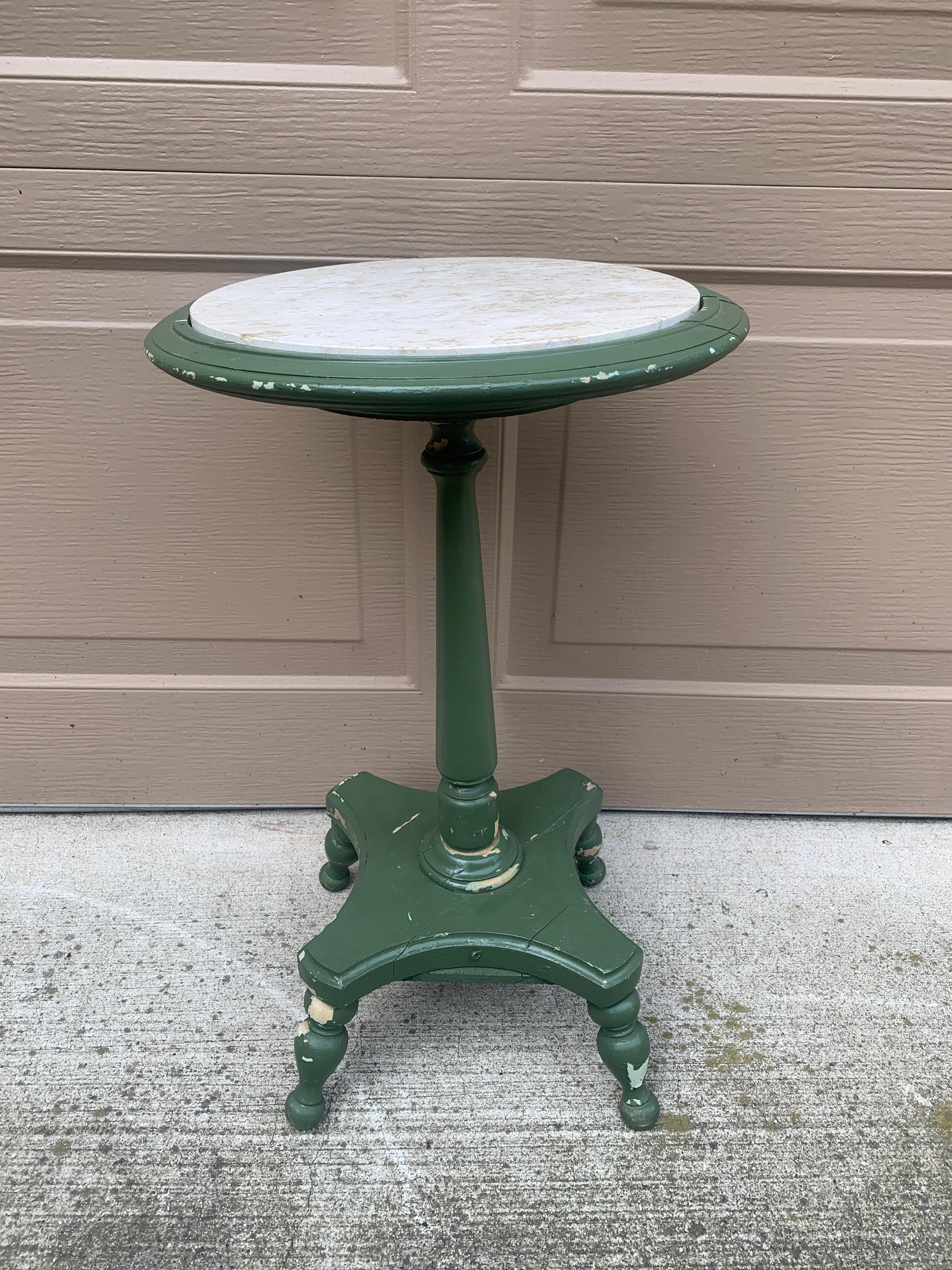 Antique American Victorian Round Marble ToP Side Table, Late 19th Century For Sale 5