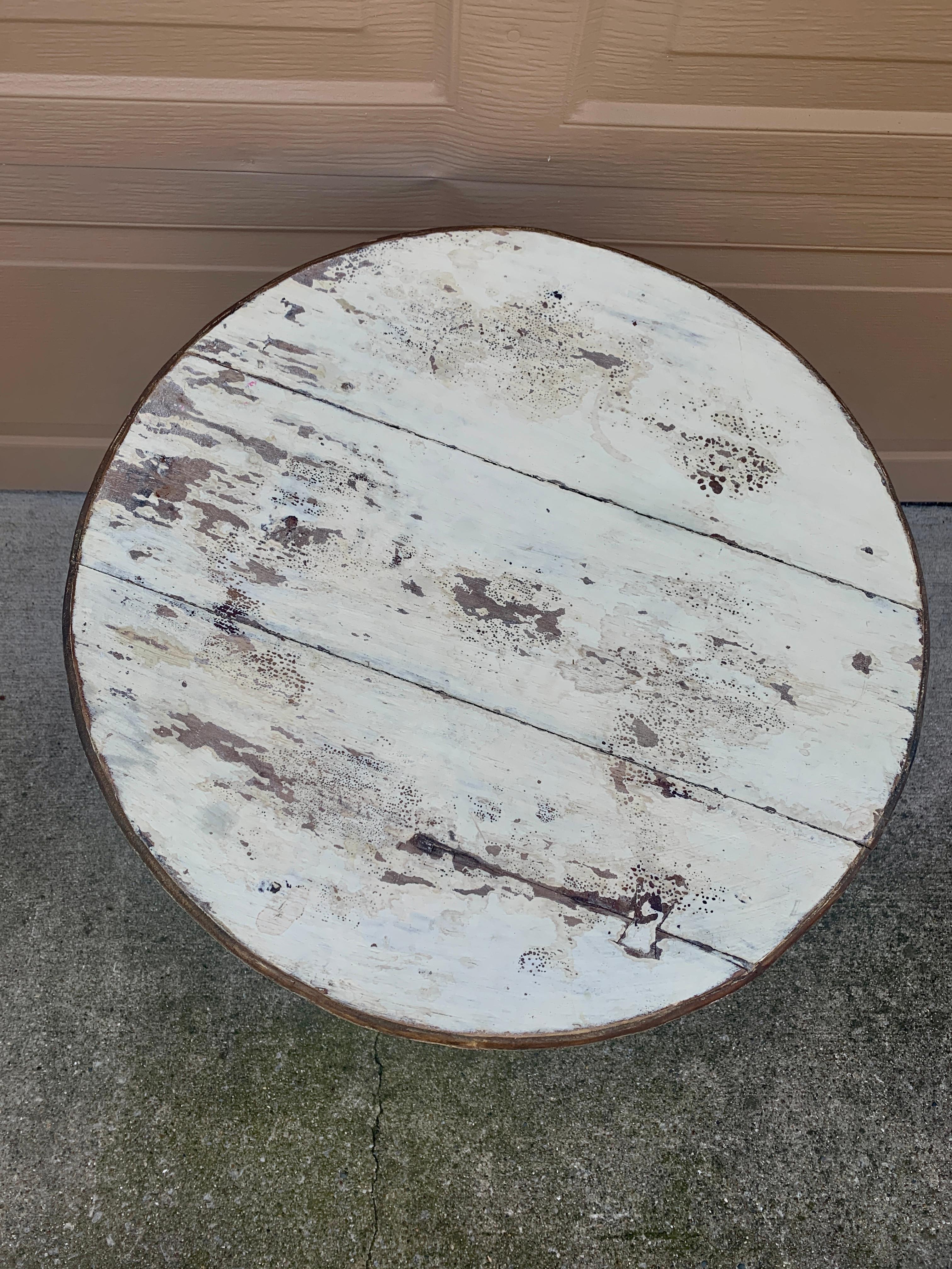 Antique American Victorian Round Painted Walnut Side Table, Late 19th Century For Sale 3