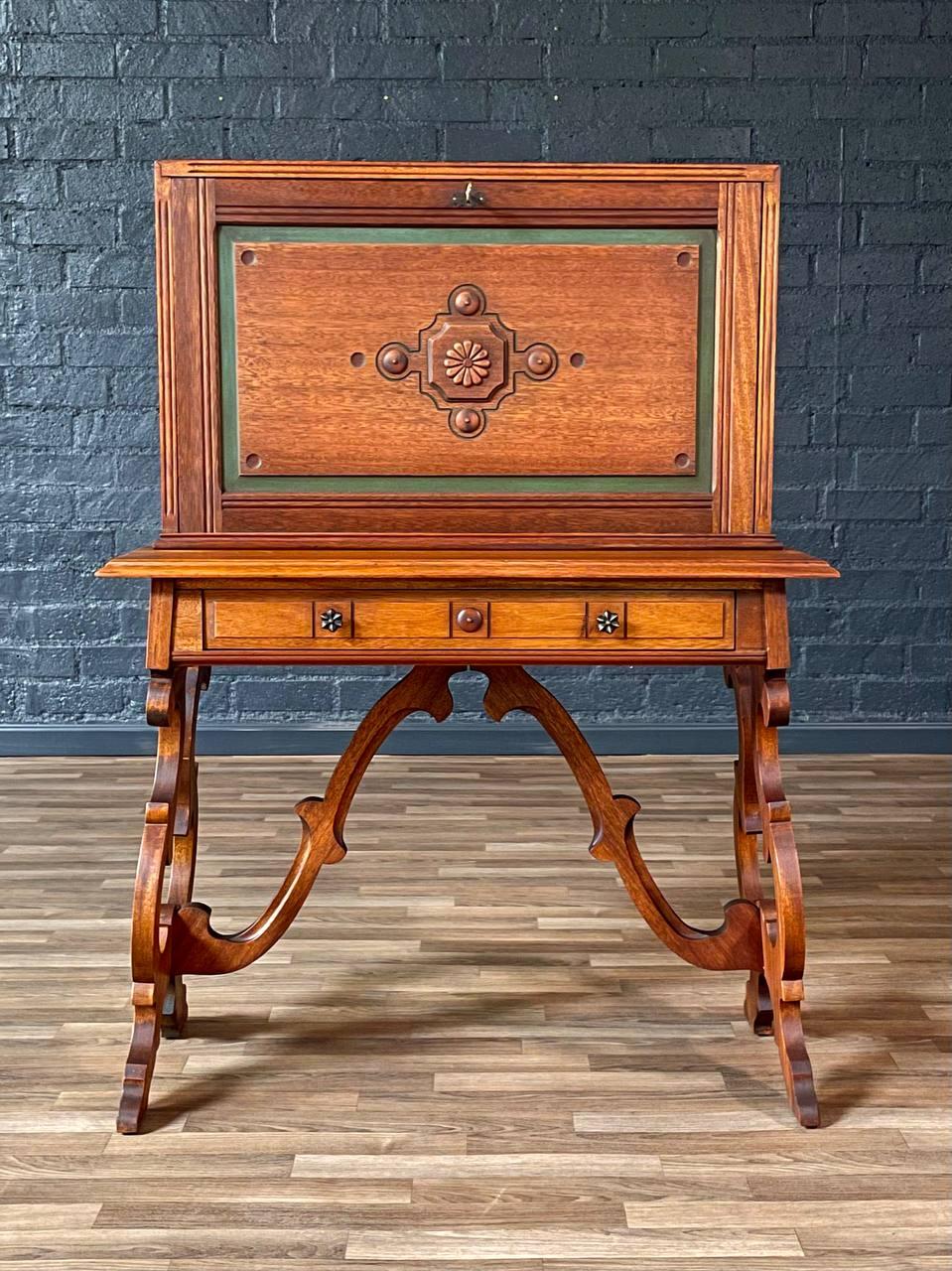 Early 20th Century Antique American Victorian Secretary Desk w/ Drop Front For Sale