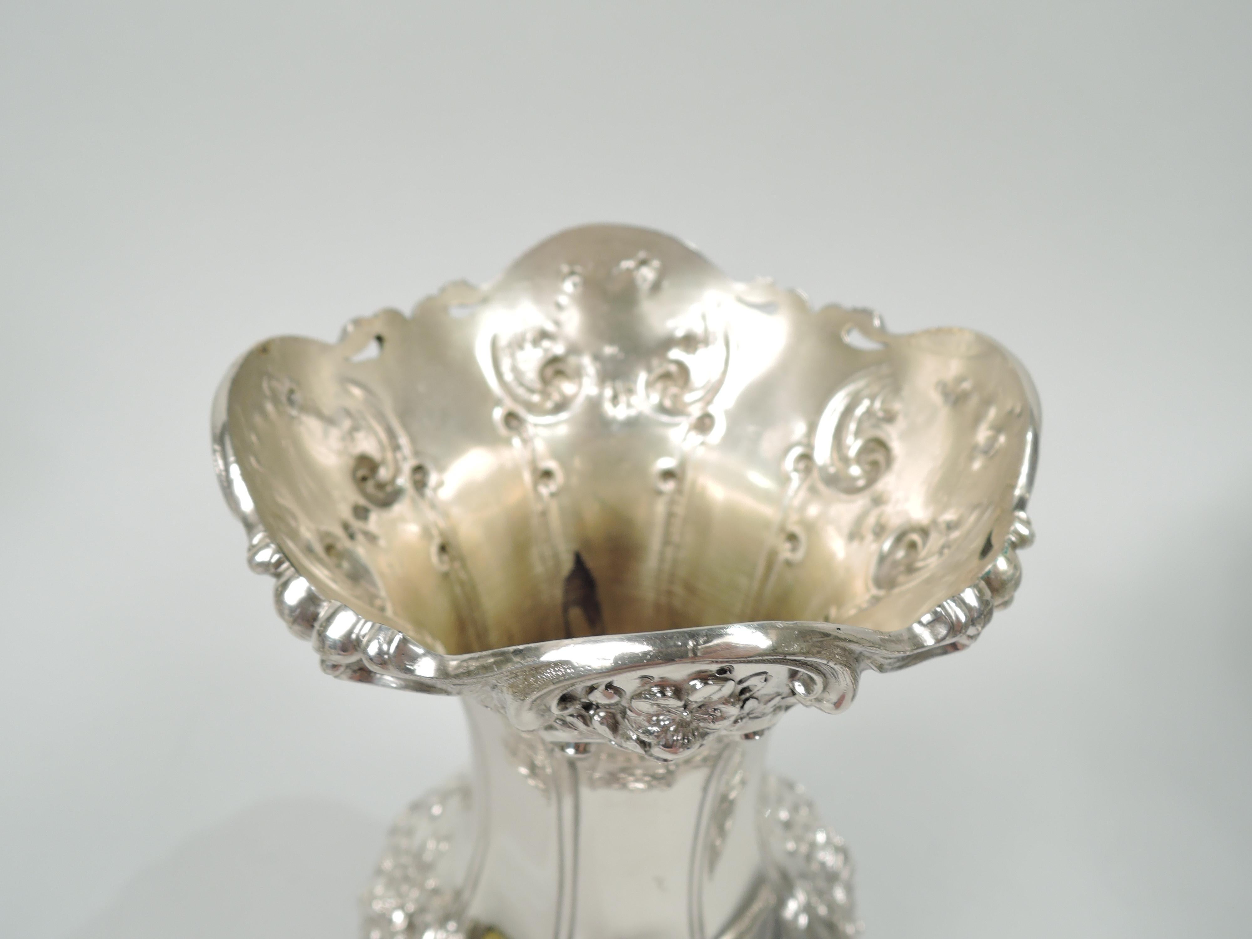 Antique American Victorian Sterling Silver Vase In Excellent Condition In New York, NY