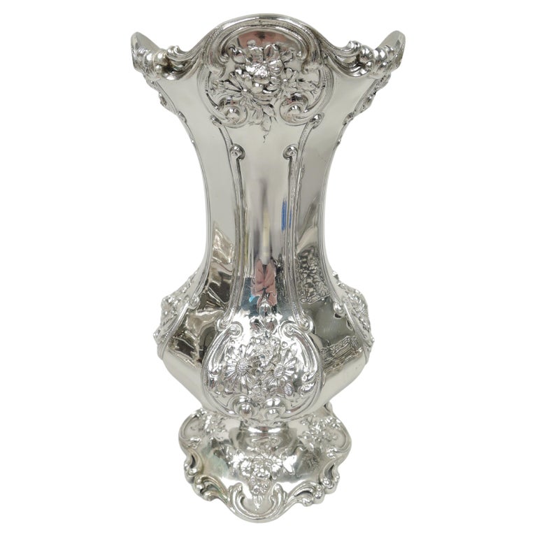Antique American Victorian Sterling Silver Vase For Sale at 1stDibs