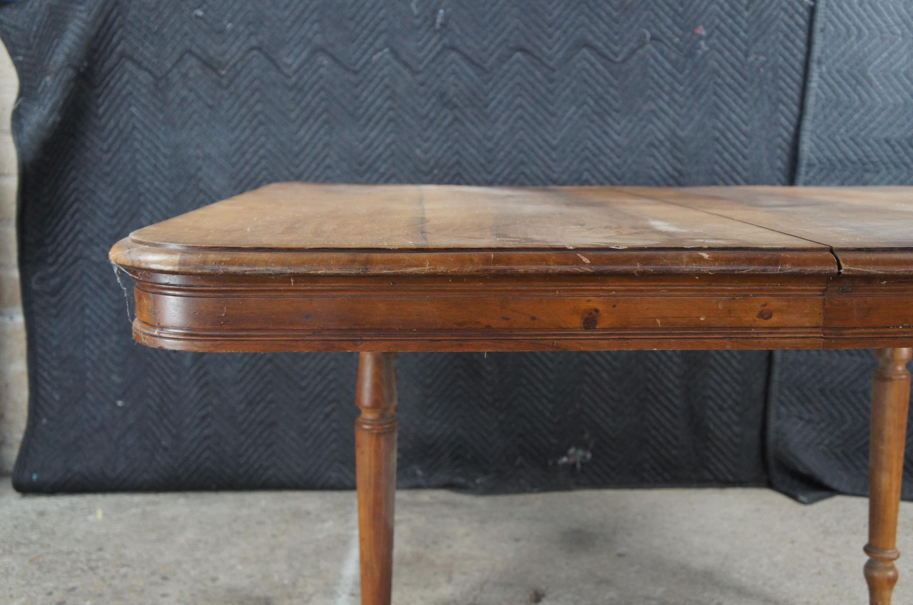 XIXe siècle Ancienne table de salle à manger pliante en noyer victorien américain 51