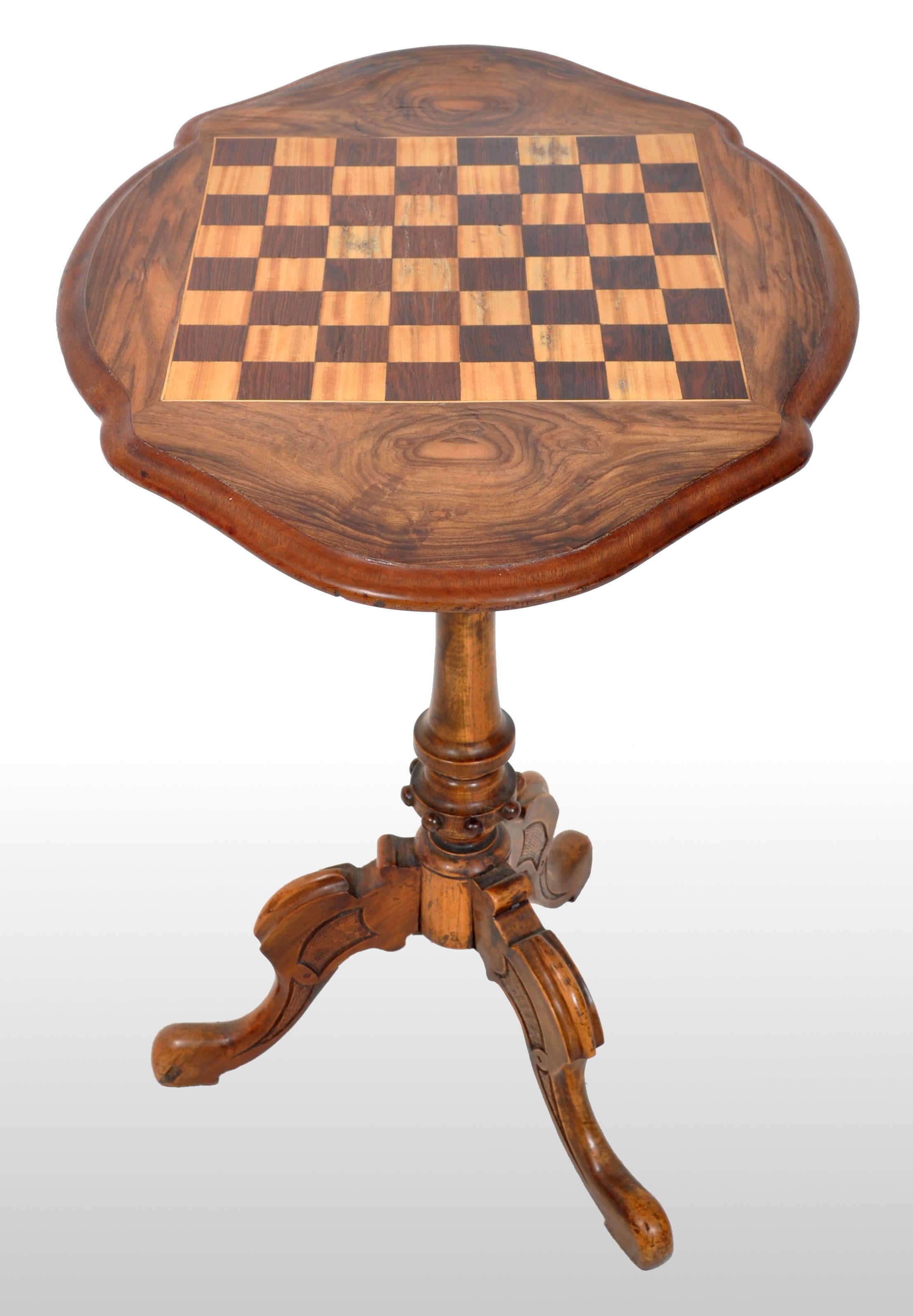 Hand-Carved Antique American Victorian Walnut Tripod Games / Chess Table, circa 1870