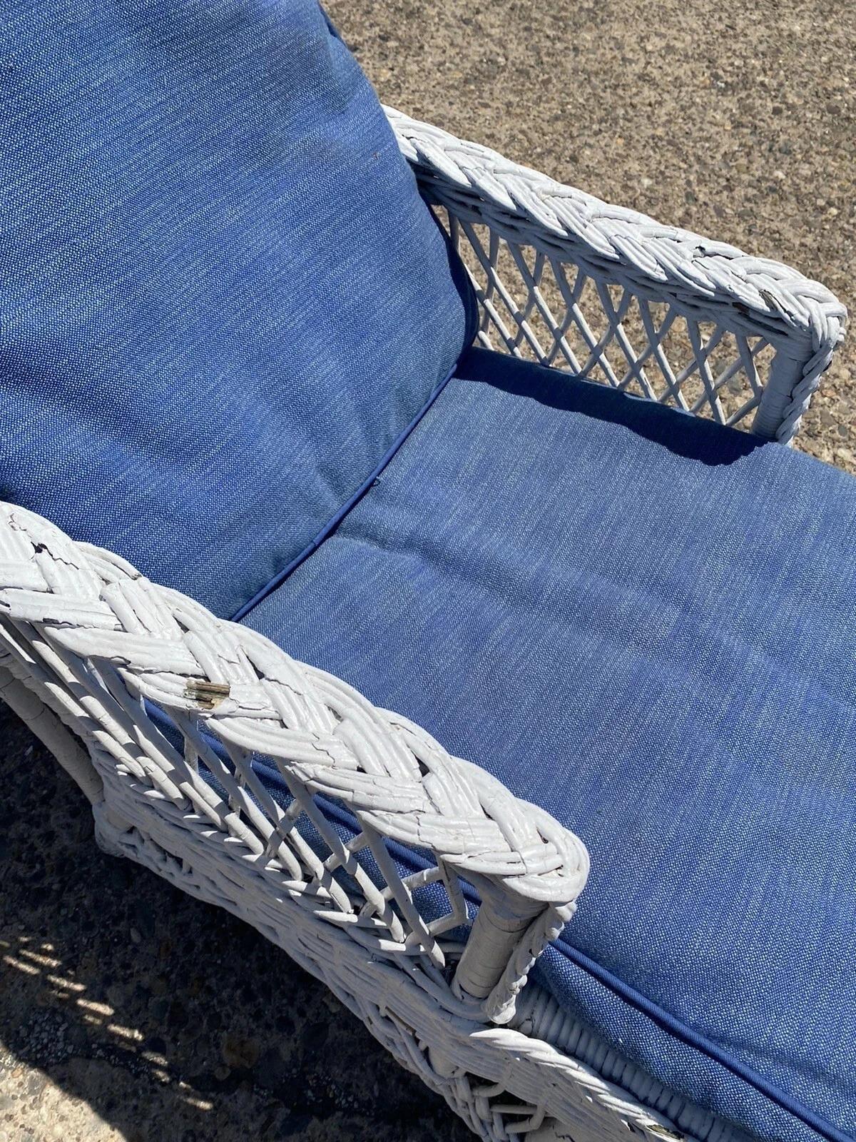 Antique American Victorian White Wicker Sunroom Chaise Lounge Arm Chair Sofa For Sale 5