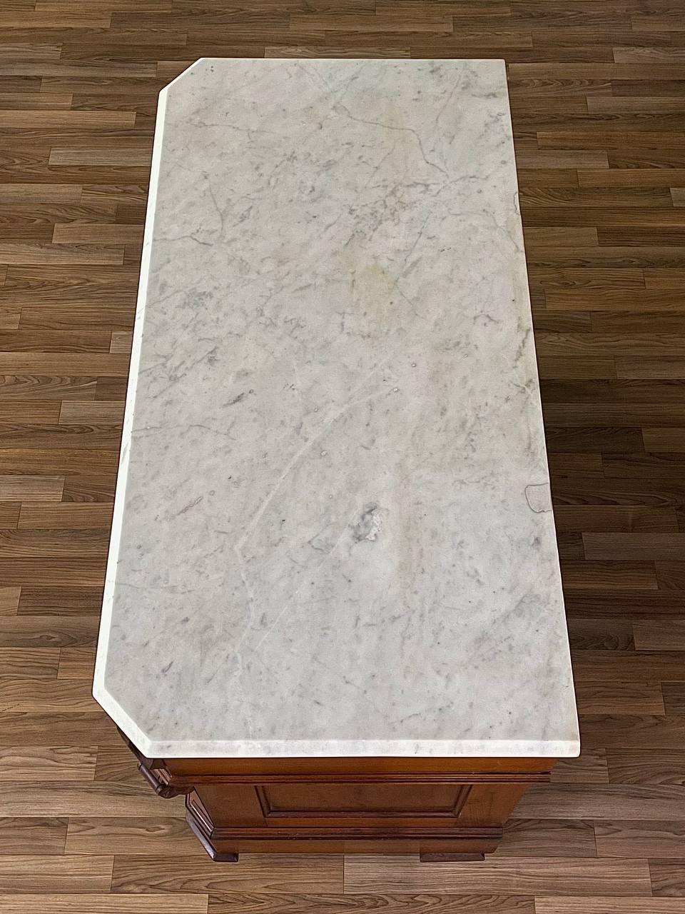 Antique American Walnut Marble Top Chest with Four Drawers 1