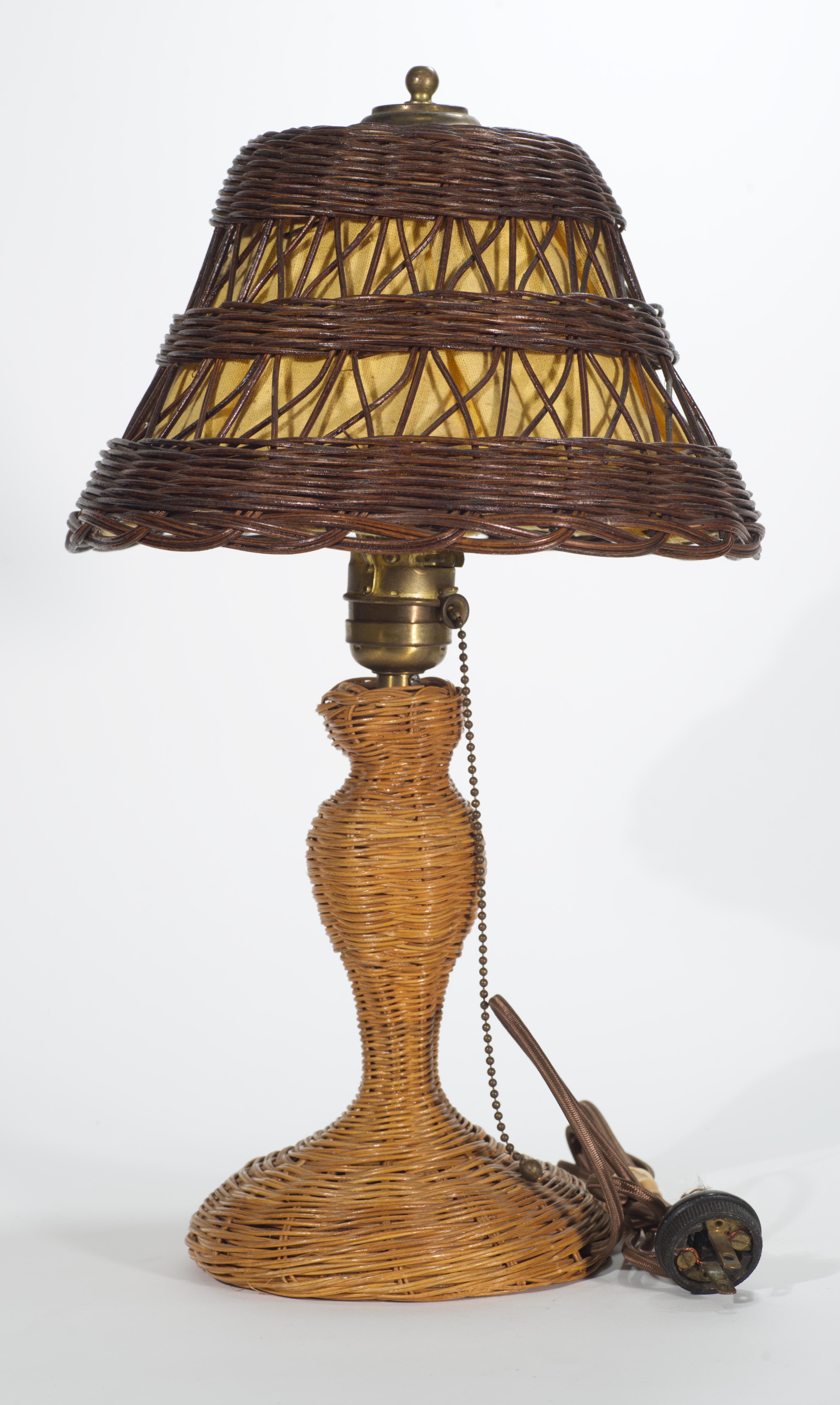 Antigua lámpara de mesa americana de mimbre y ratán Arts & Crafts, 1918-1920 Artes y manualidades en venta