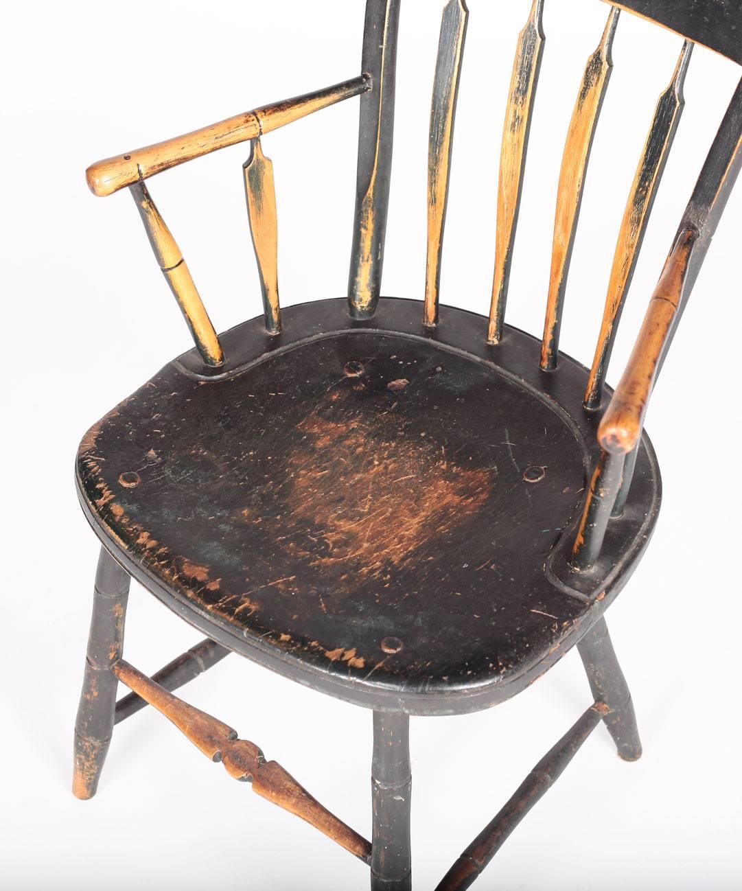 Hardwood Antique American Windsor Chair with Original Paint, 19th Century For Sale