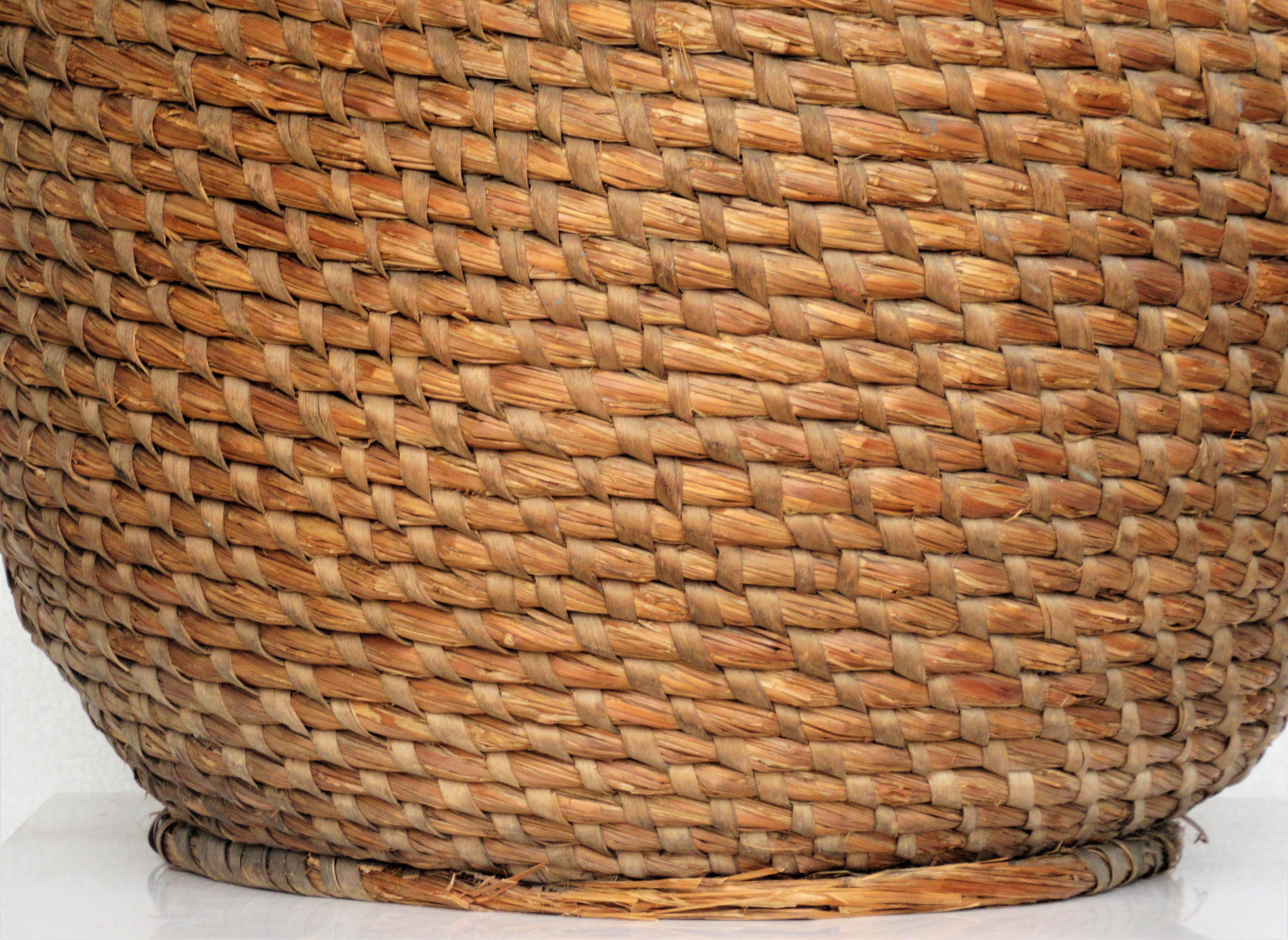 Antique Americana Pennsylvania Rye Straw Large Storage Basket 1